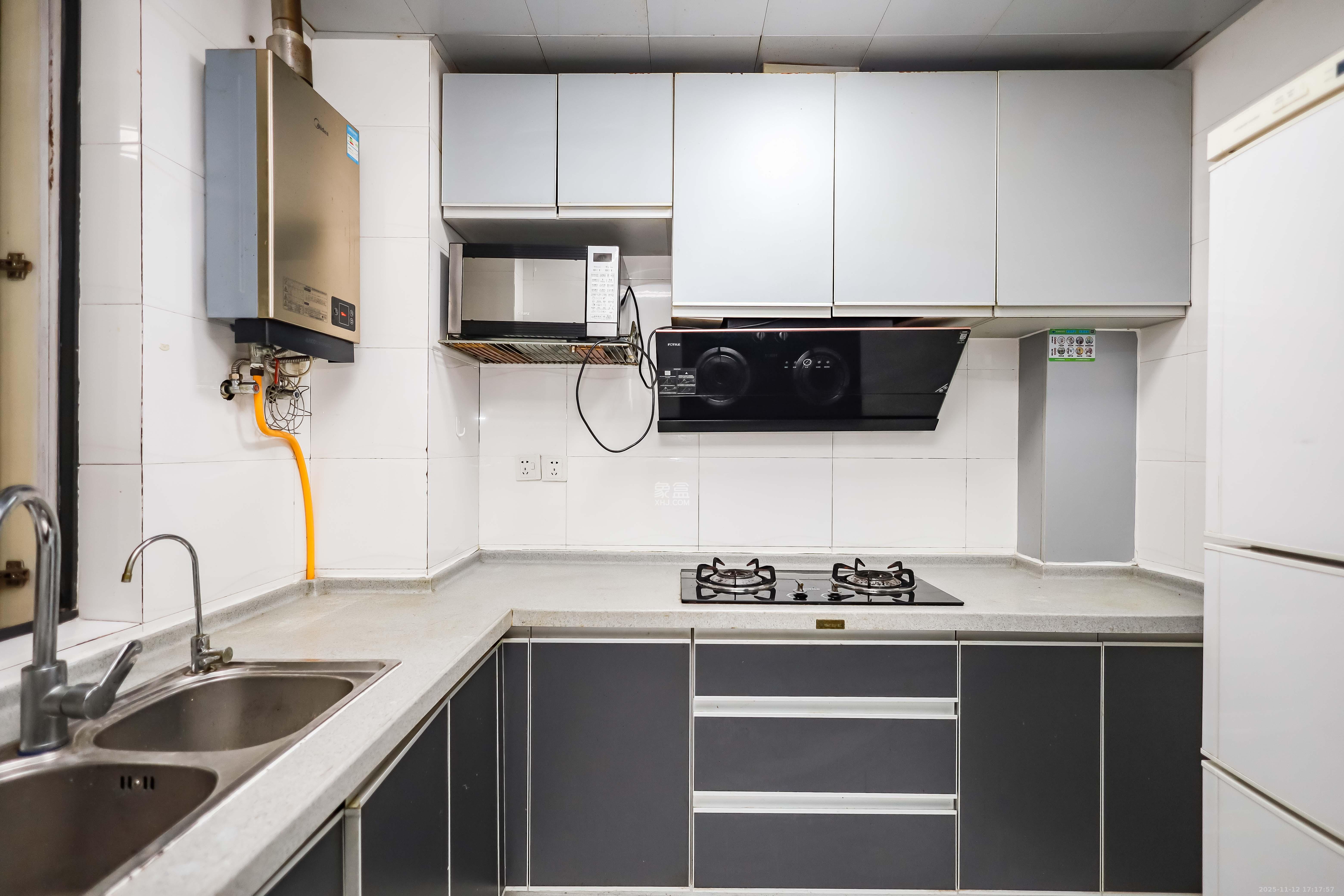 西城龙庭 3室2厅2卫 132.0万 西城龙庭 3室2厅2卫 132.0万厨房