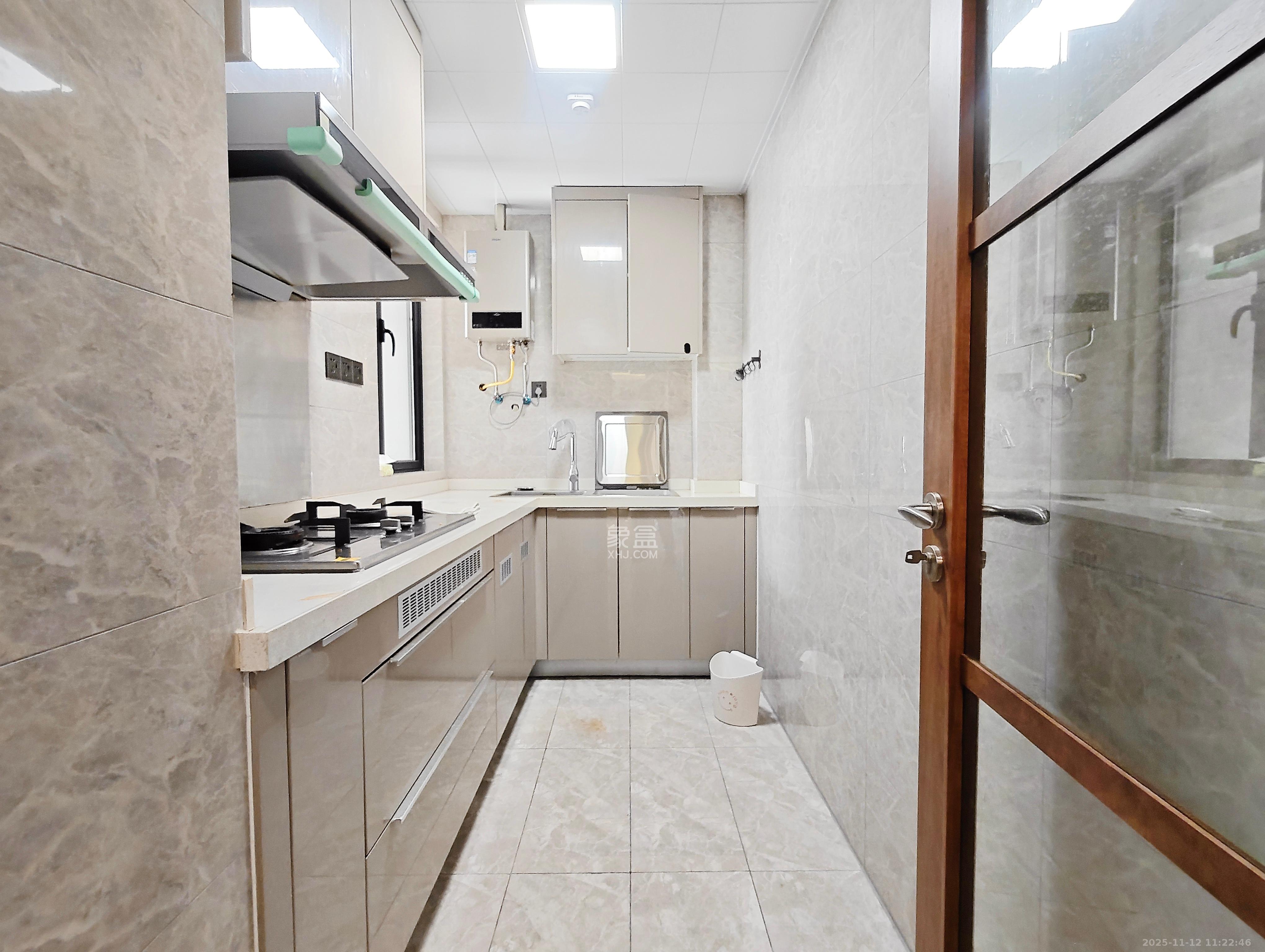 梅溪悦章  3室2厅2卫    3200.0元/月室内图