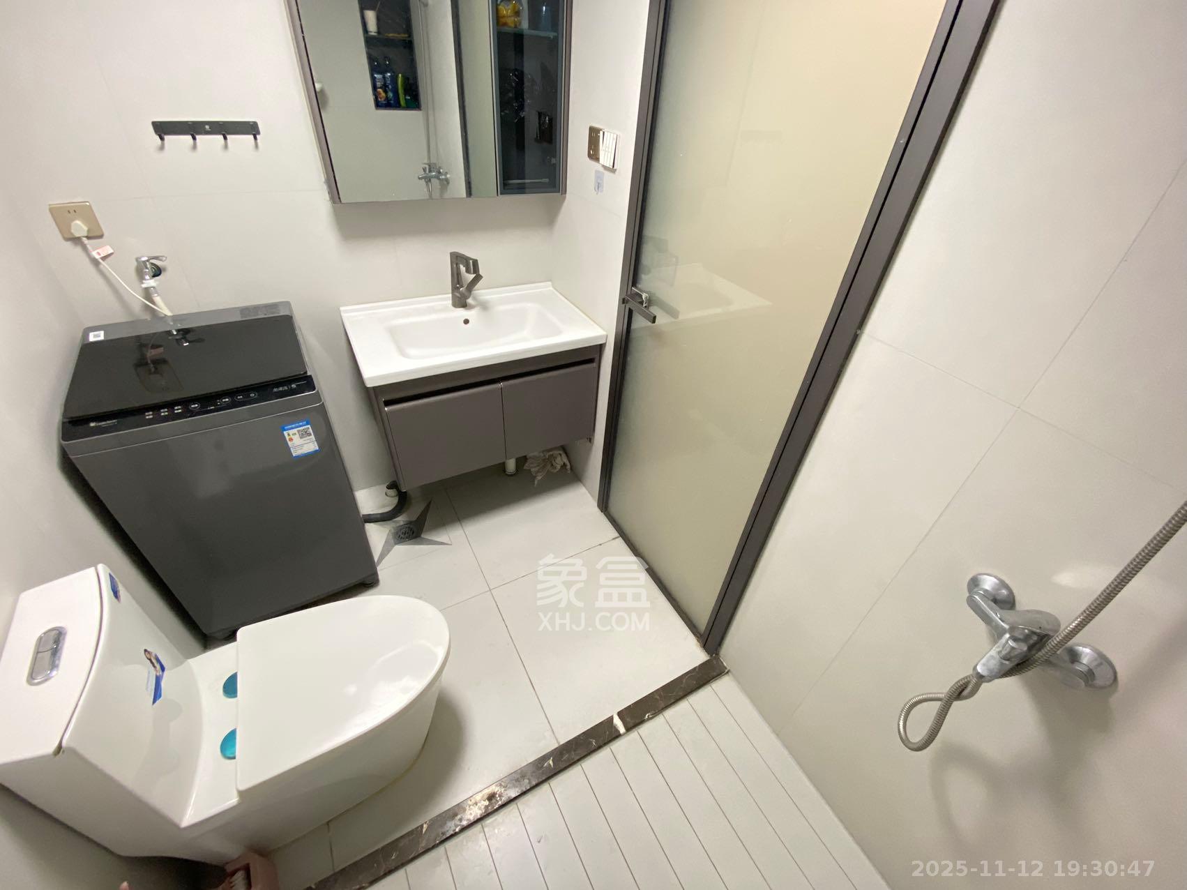 卓越伊景寓 2室1厅1卫 2200.0元/月 卓越伊景寓 2室1厅1卫 2200.0元/月室内图