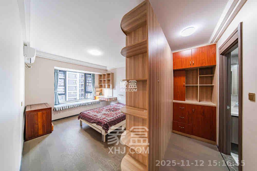 中海阅麓山一期 3室2厅2卫 3000.0元/月 中海阅麓山一期 3室2厅2卫 3000.0元/月室内图