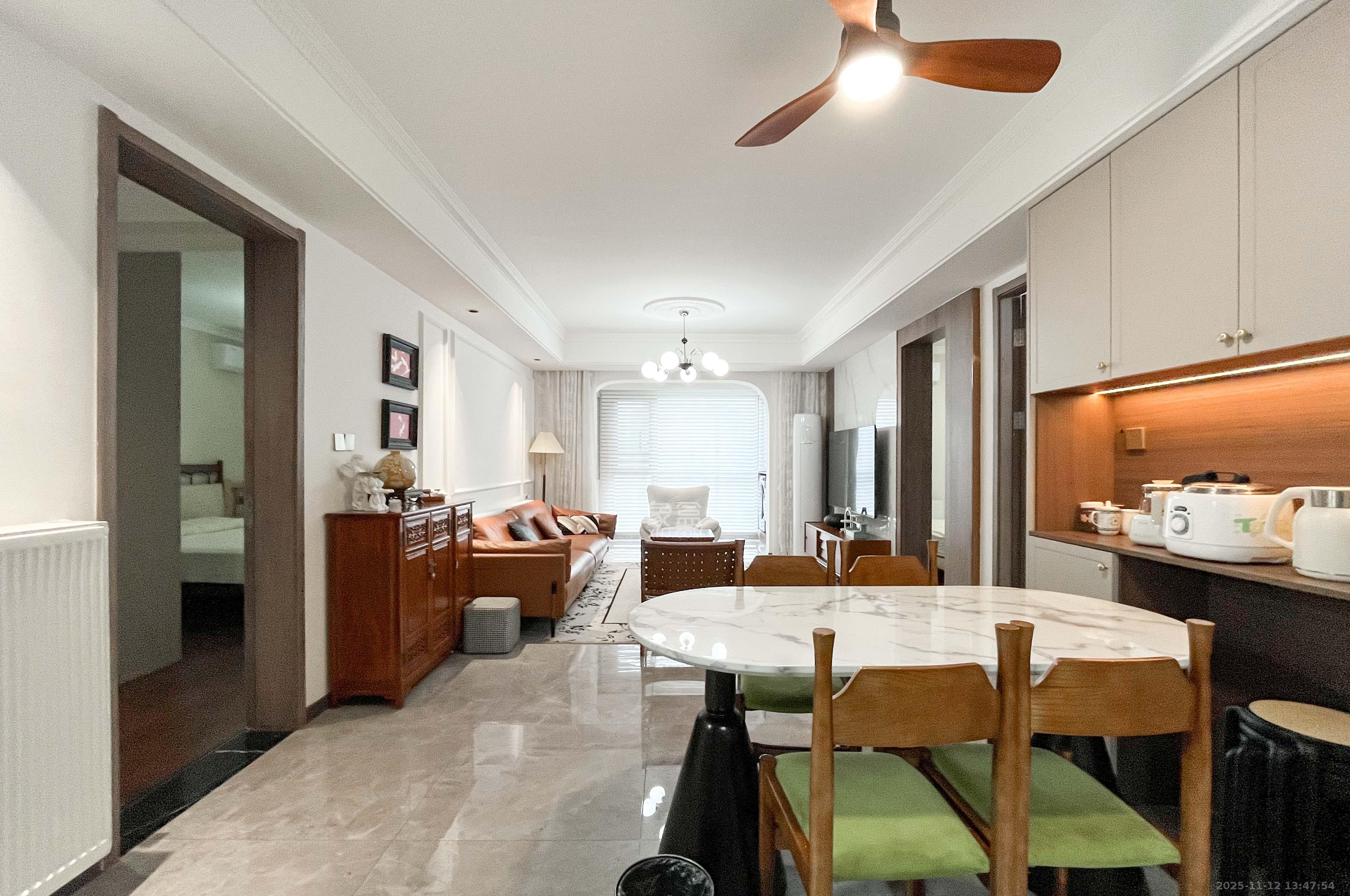 梦想枫林湾  3室2厅2卫    135.0万客厅