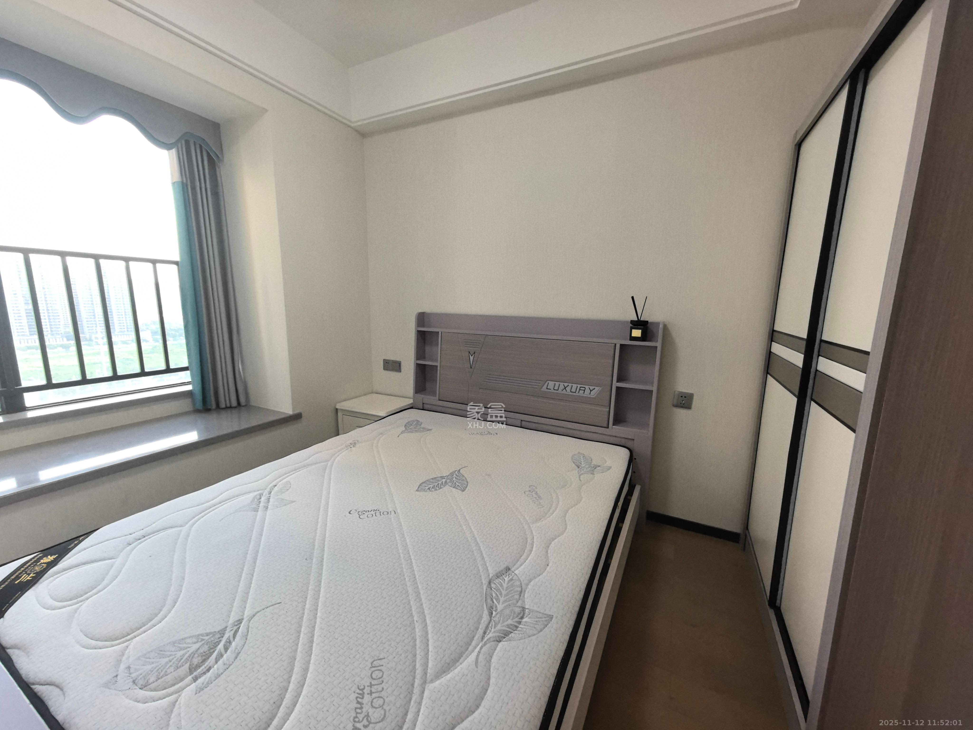 中海麓山境北区  4室2厅2卫    2800.0元/月室内图