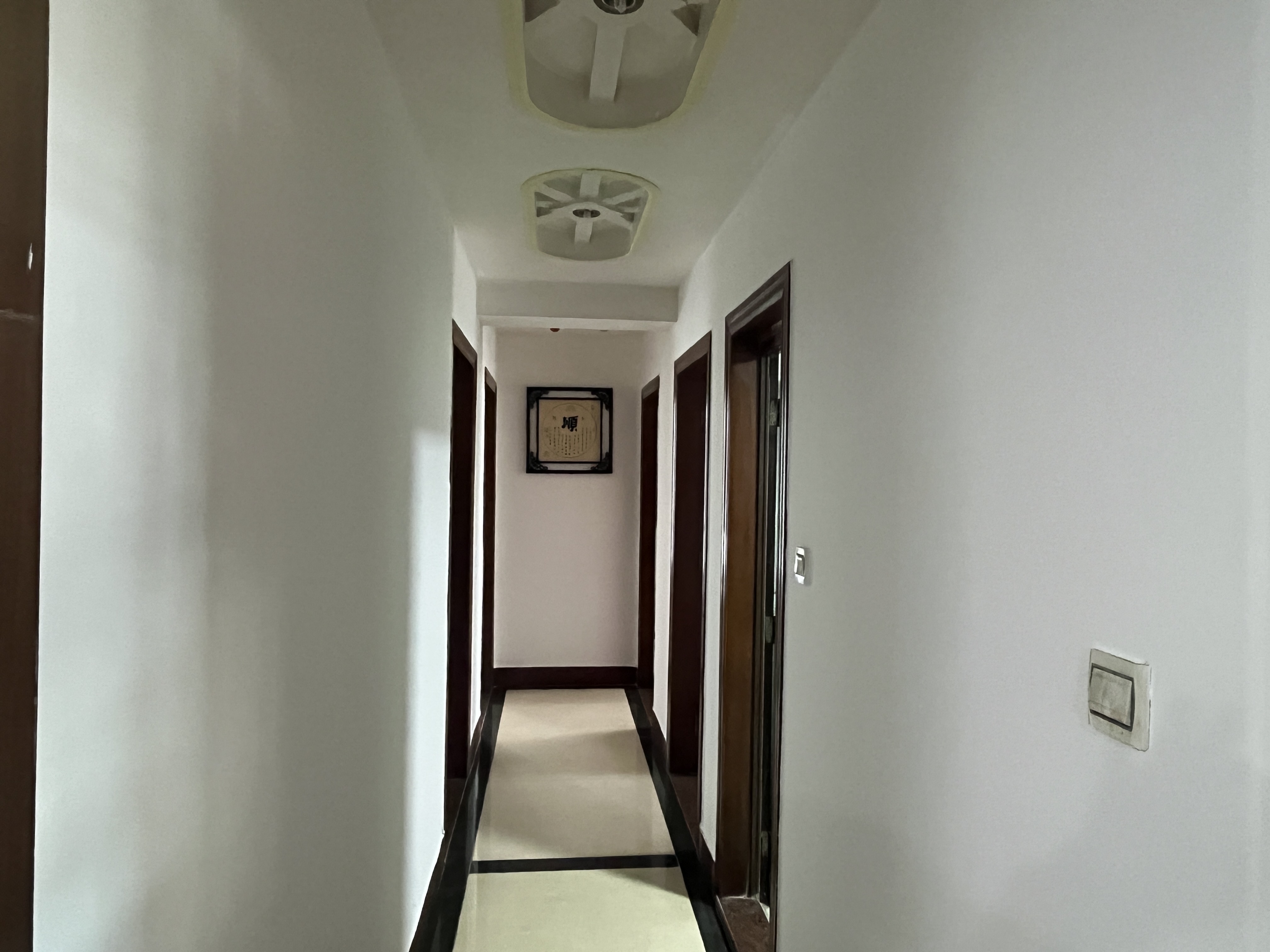 金鹿公寓  4室2厅2卫    3000.0元/月室内图