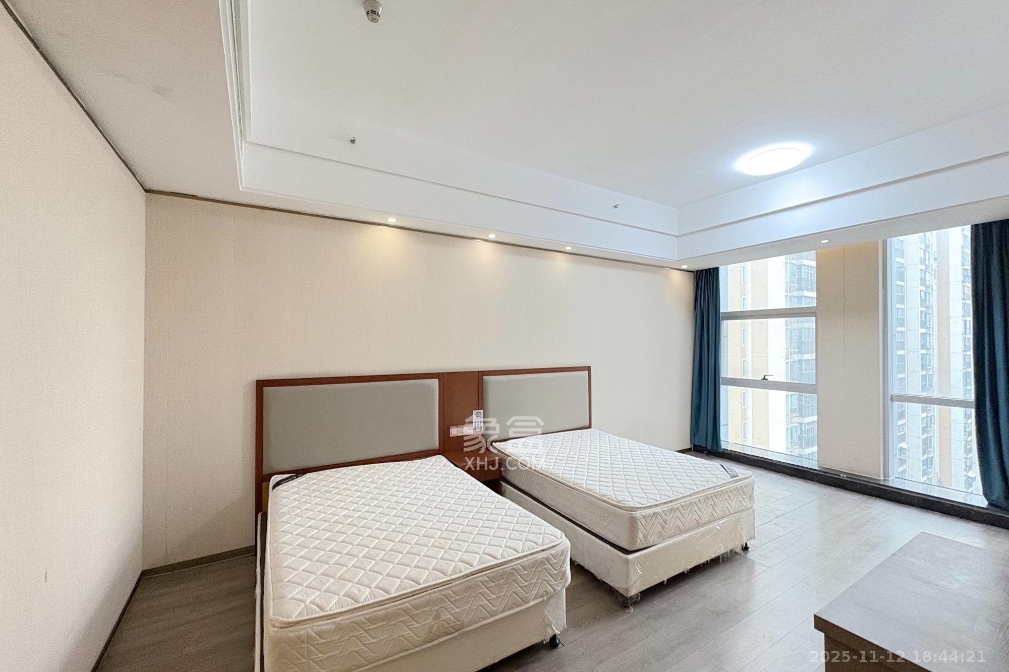 宇成朝阳广场 1室1厅1卫 49.8万 宇成朝阳广场 1室1厅1卫 49.8万客厅