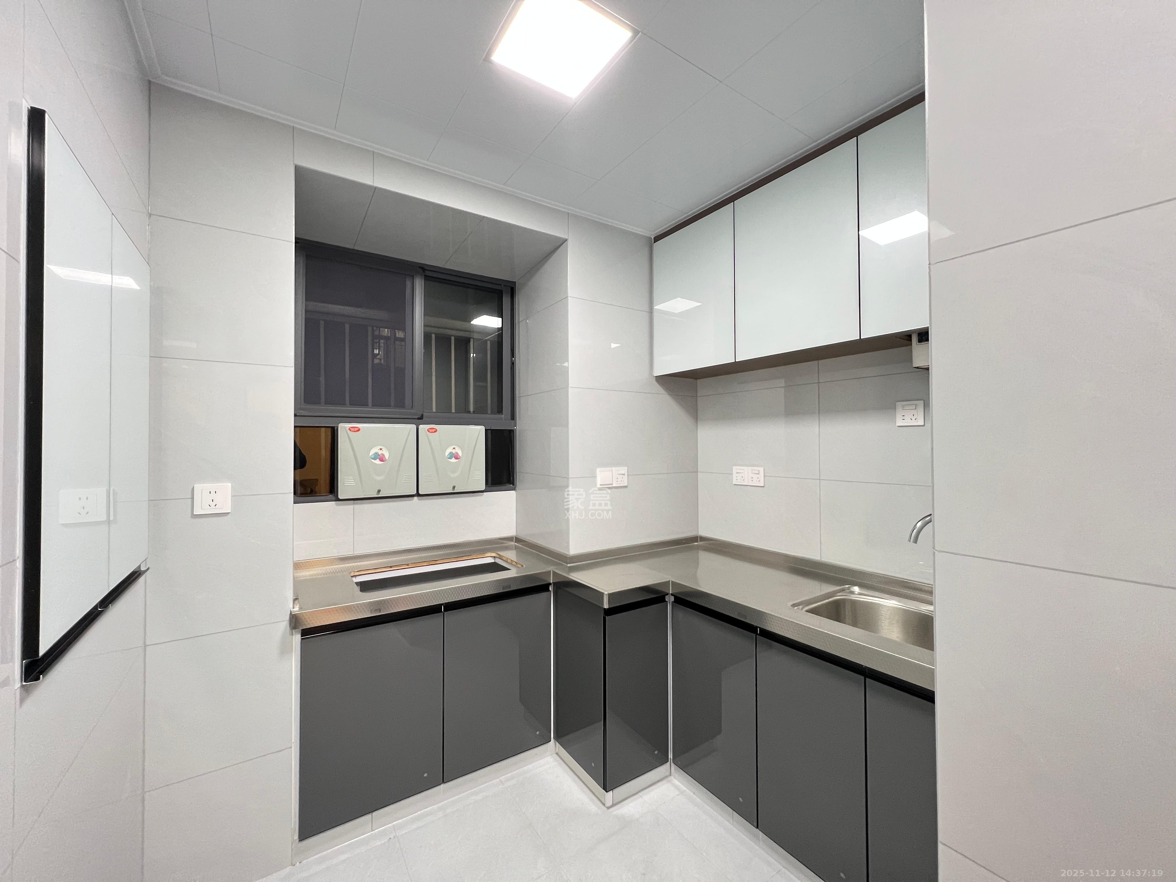 湖橡宿舍/湖橡小区 2室1厅1卫 2400.0元/月 湖橡宿舍/湖橡小区 2室1厅1卫 2400.0元/月室内图