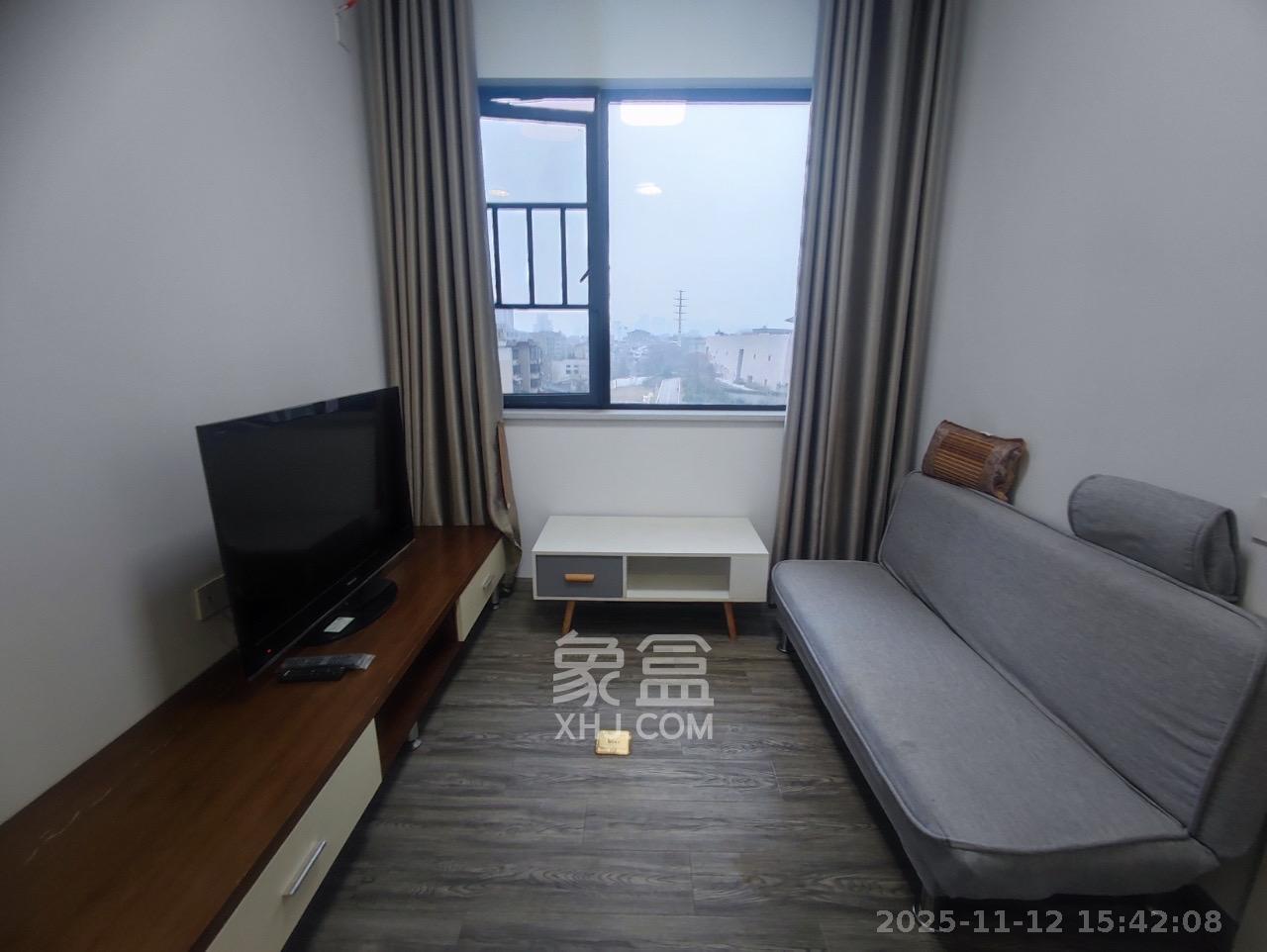 公园9号大都会  2室2厅1卫    2800.0元/月室内图