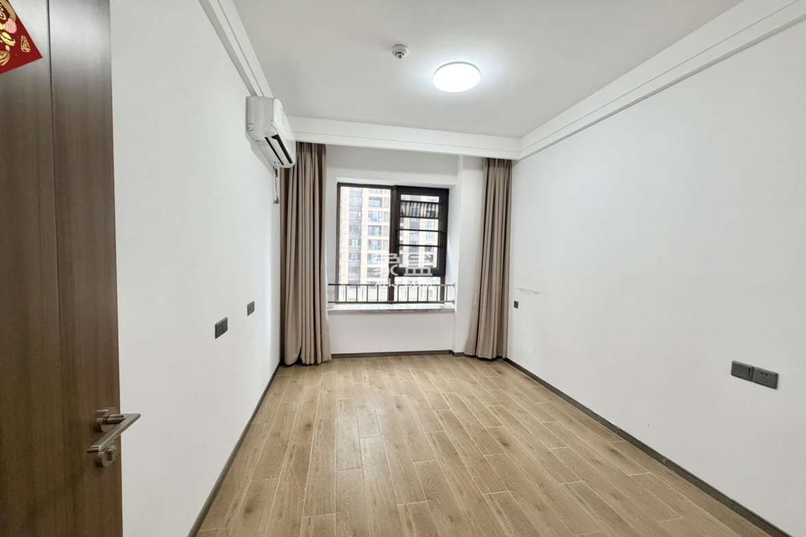 海航豪庭南苑 3室2厅1卫 4000.0元/月 海航豪庭南苑 3室2厅1卫 4000.0元/月室内图