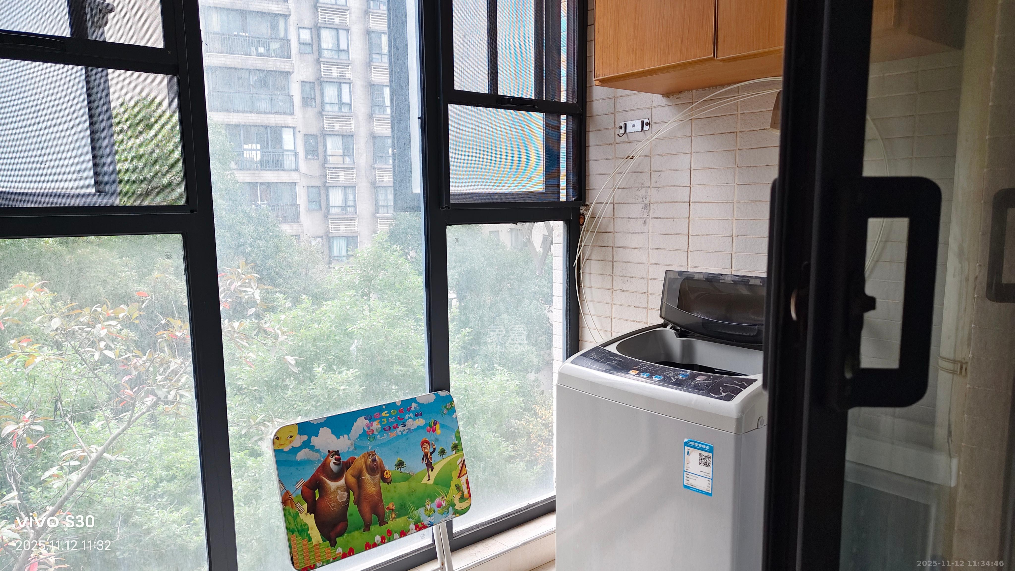 莱茵城  2室1厅1卫    1700.0元/月室内图