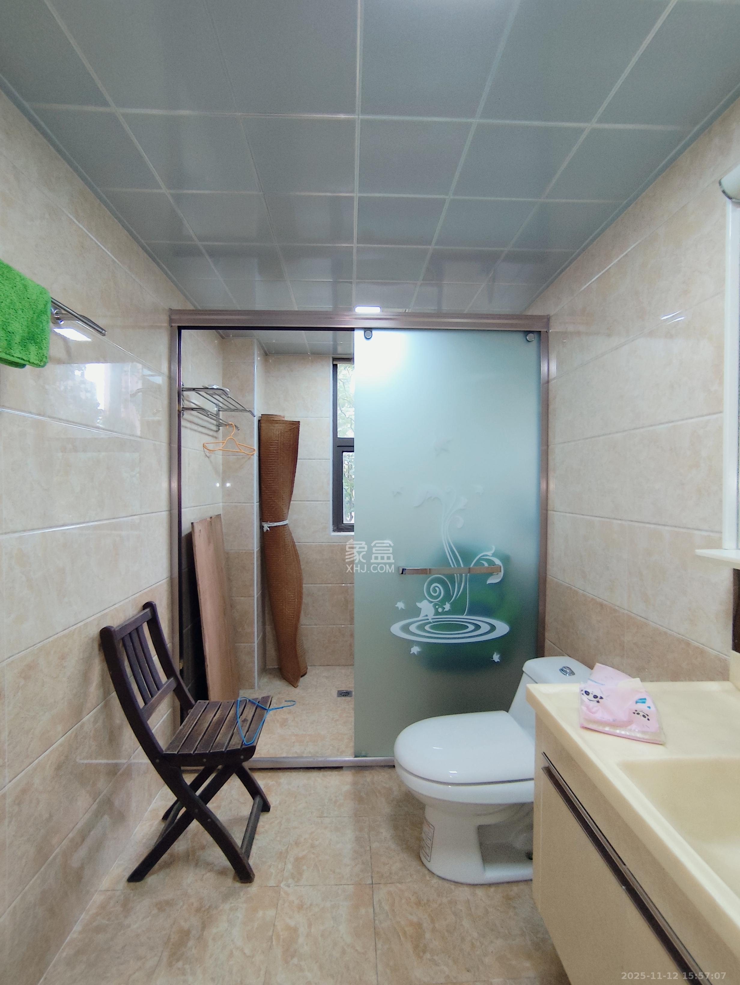 旭辉华庭  4室2厅2卫    2400.0元/月室内图