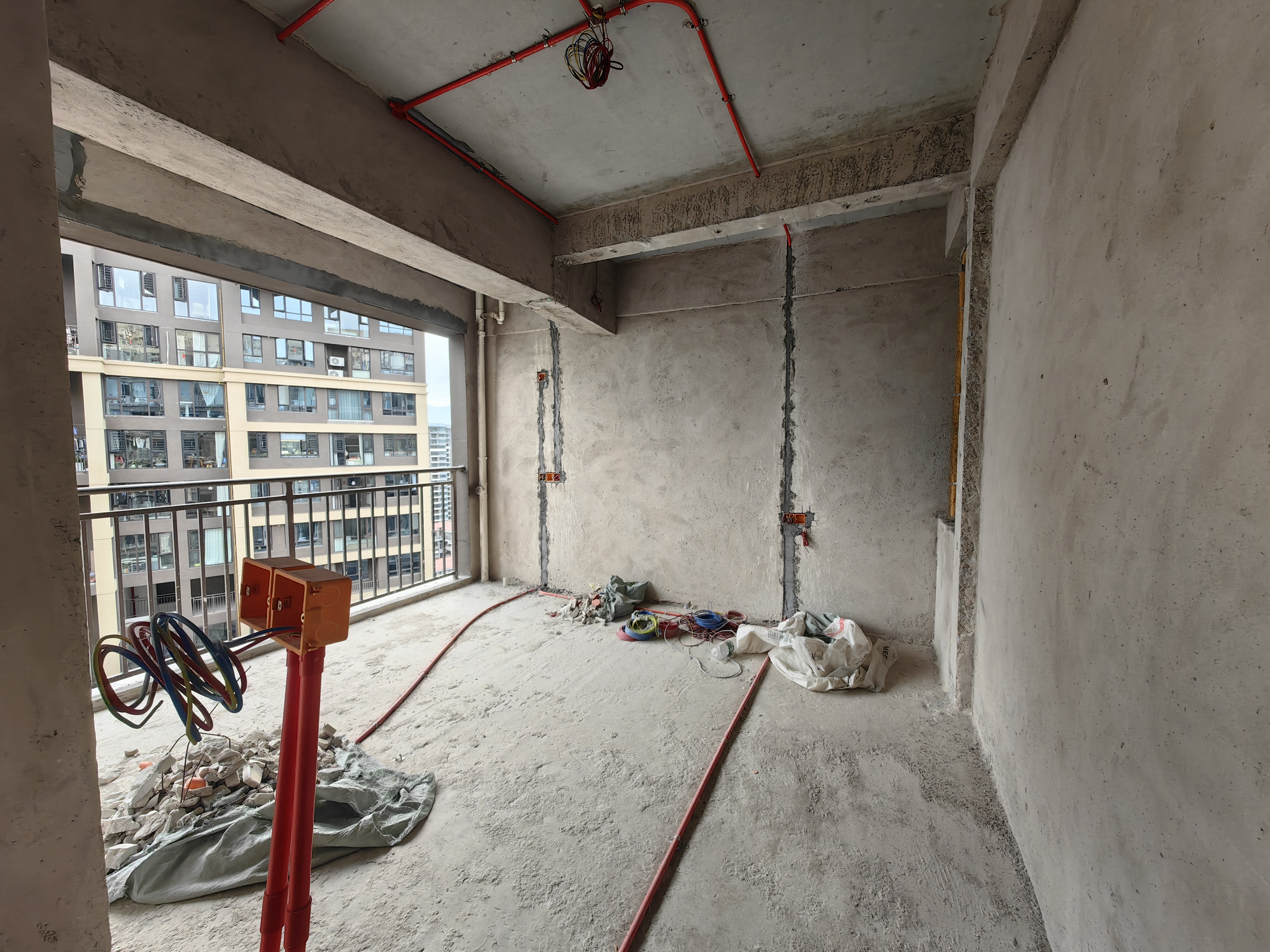 富华里 2室2厅1卫 43.8万 富华里 2室2厅1卫 43.8万客厅