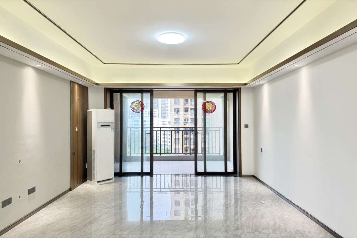 海航豪庭南苑 3室2厅1卫 4000.0元/月 海航豪庭南苑 3室2厅1卫 4000.0元/月室内图