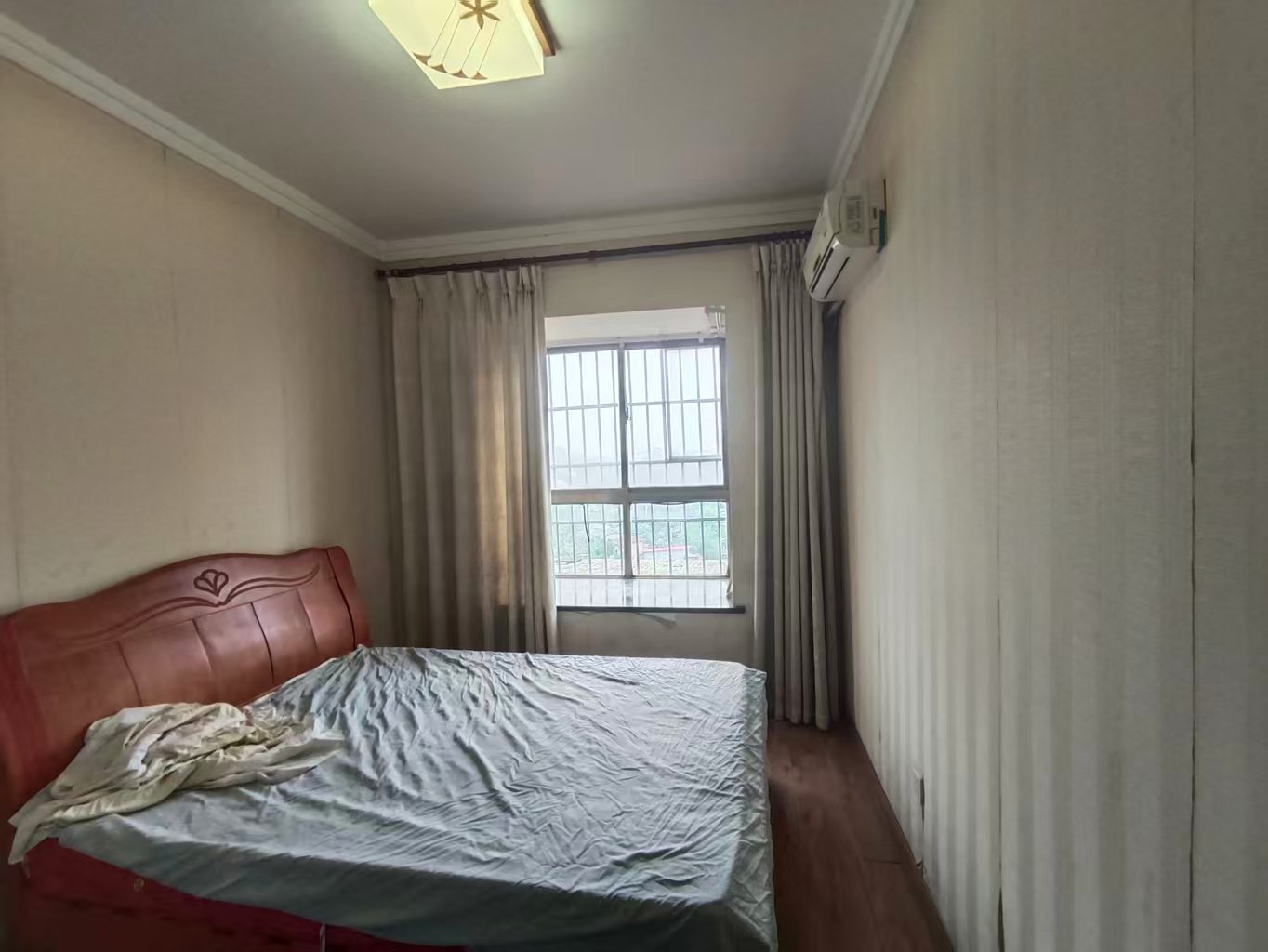 景秀名园 3室2厅2卫 36.8万 景秀名园 3室2厅2卫 36.8万室内图