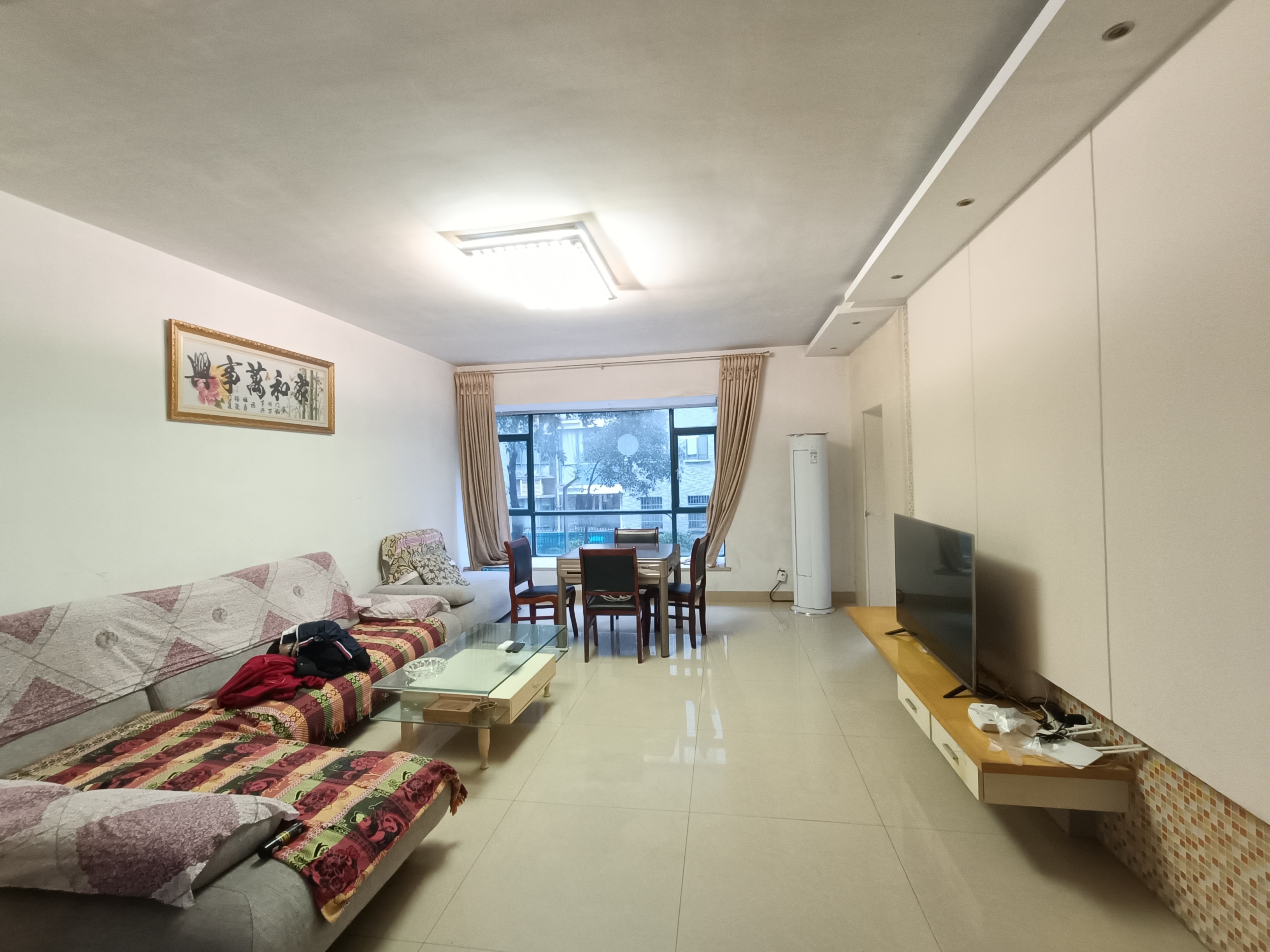 海创明珠花园 4室2厅2卫 57.8万 海创明珠花园 4室2厅2卫 57.8万室内图