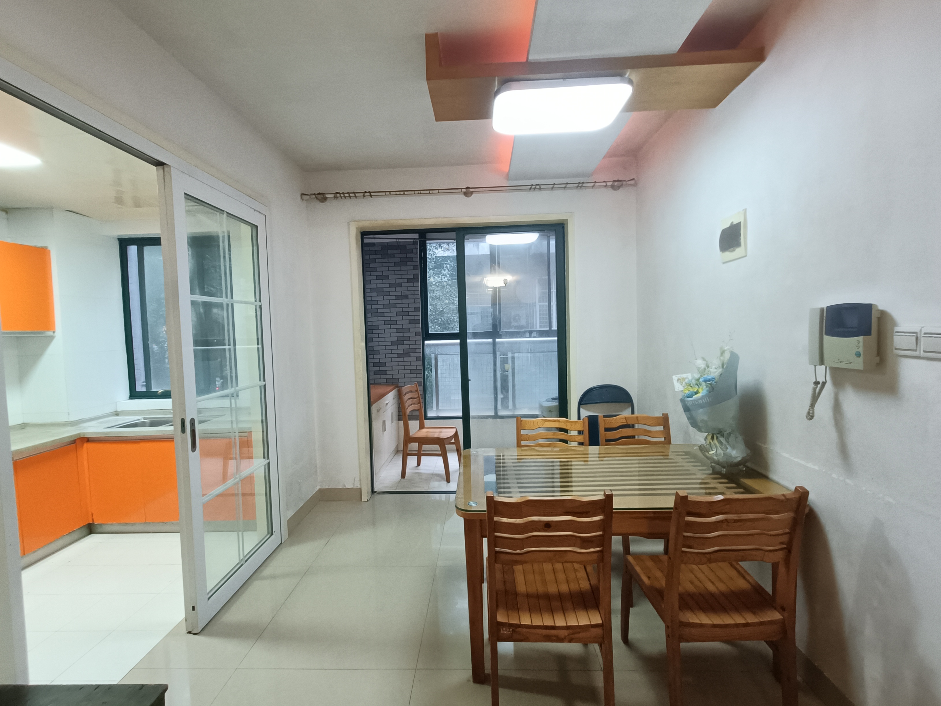 海创明珠花园 4室2厅2卫 57.8万 海创明珠花园 4室2厅2卫 57.8万室内图