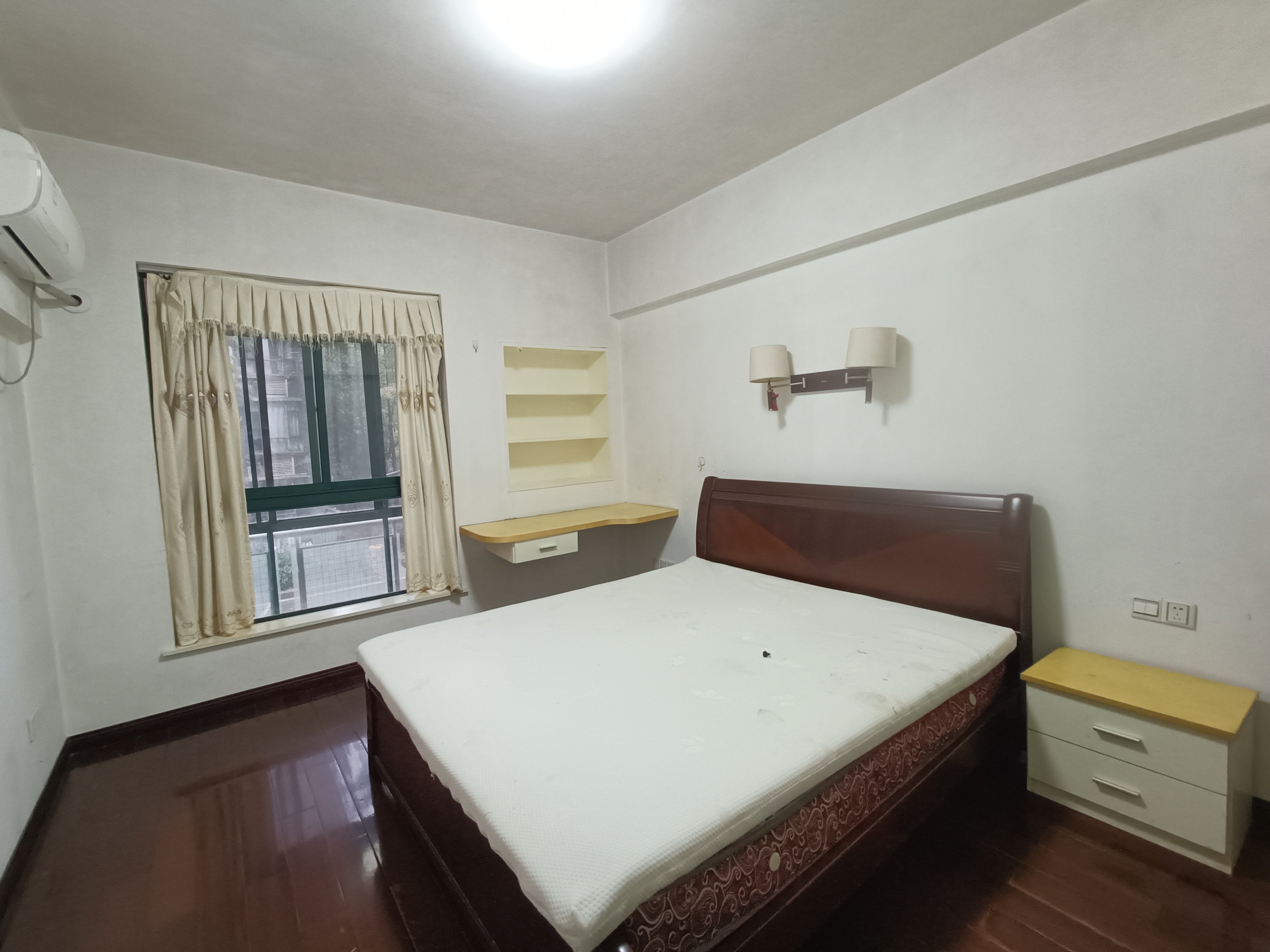 海创明珠花园 4室2厅2卫 57.8万 海创明珠花园 4室2厅2卫 57.8万室内图