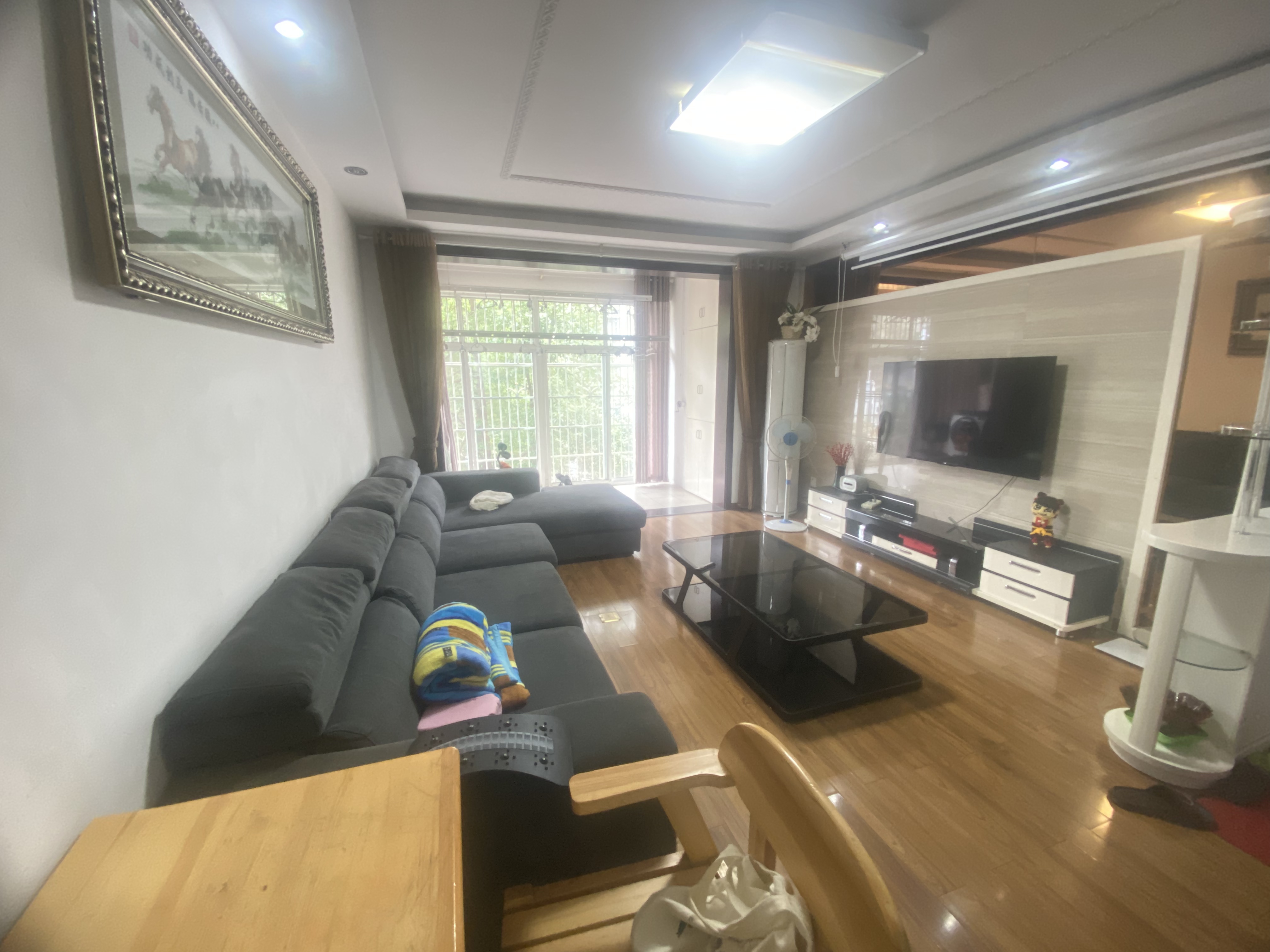 煜峰花园先锋路23号 3室2厅1卫 36.0万 煜峰花园先锋路23号 3室2厅1卫 36.0万室内图