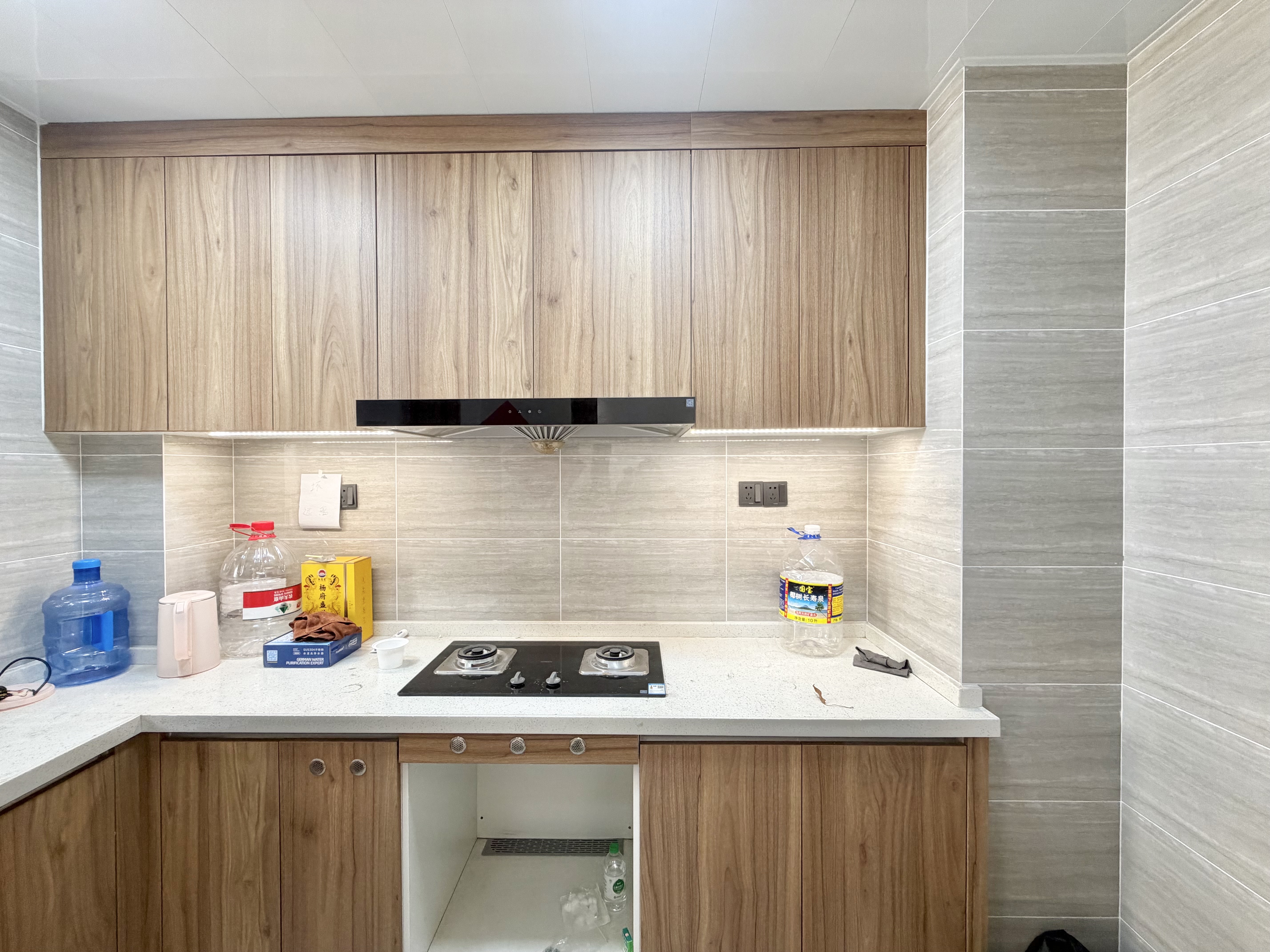 海航豪庭南苑  3室2厅2卫    5500.0元/月室内图