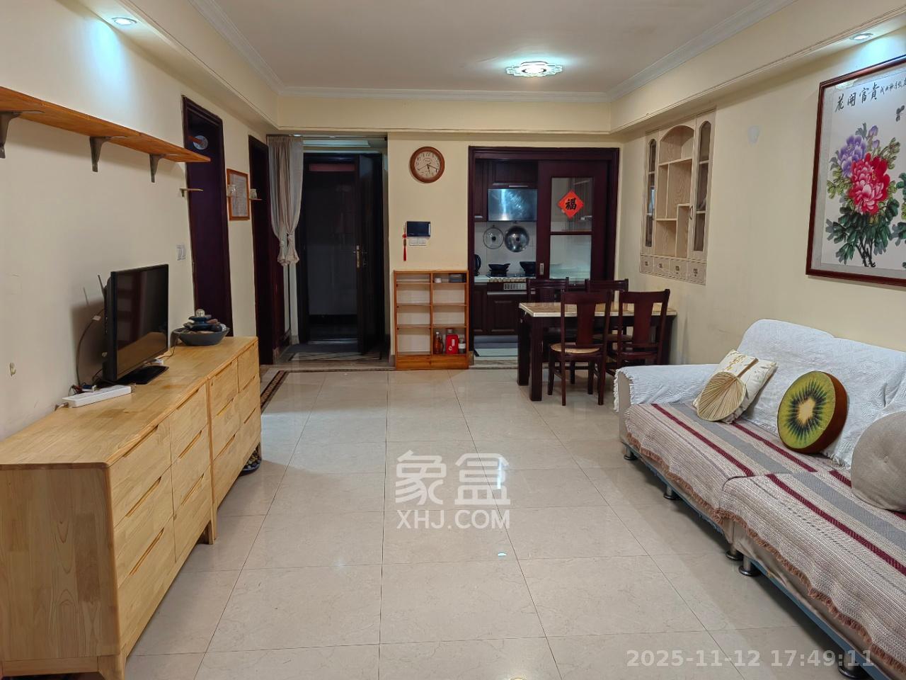 中海国际一期  3室2厅1卫    2000.0元/月