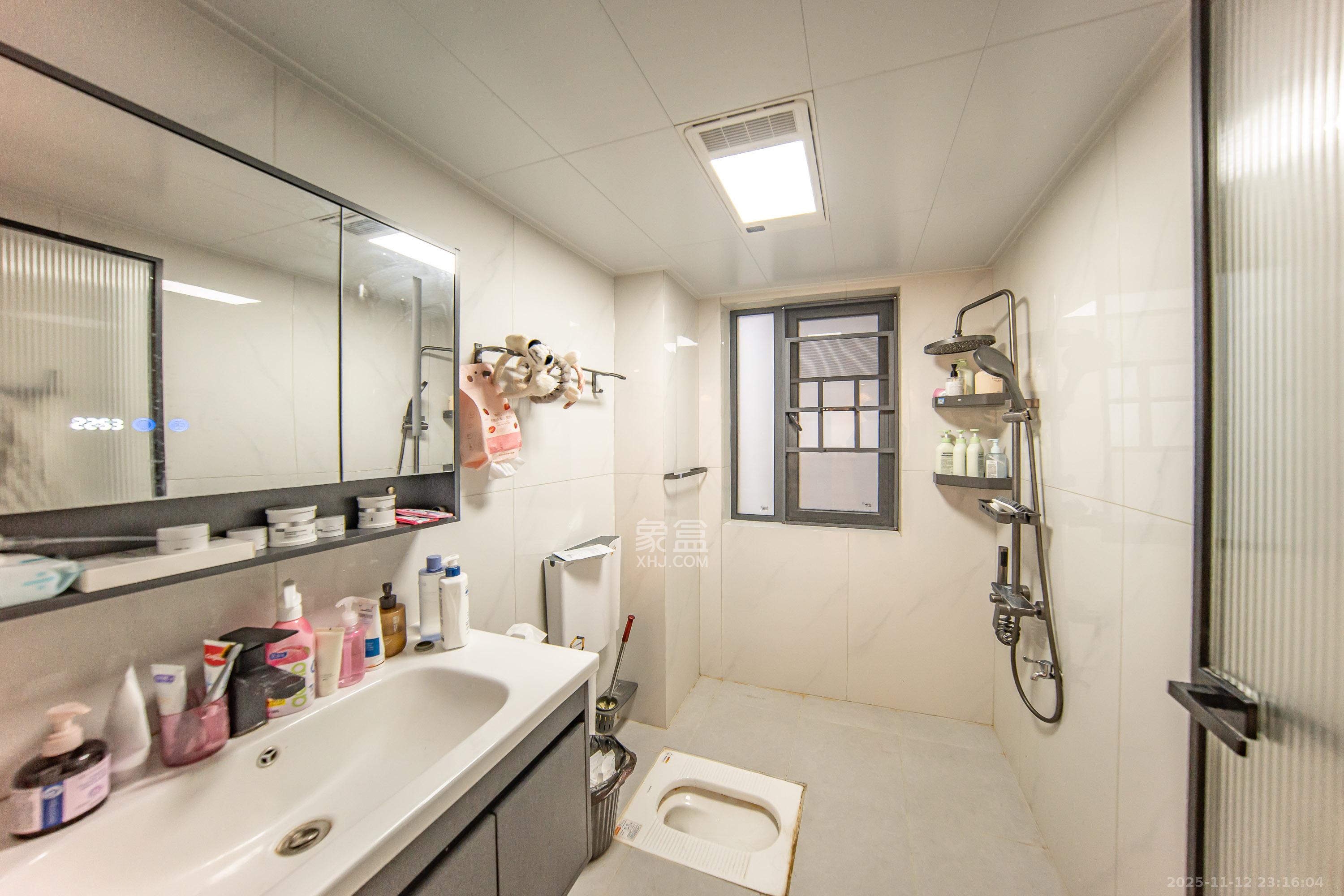 学士翰林苑 1室0厅0卫 55.0万 学士翰林苑 1室0厅0卫 55.0万卫生间