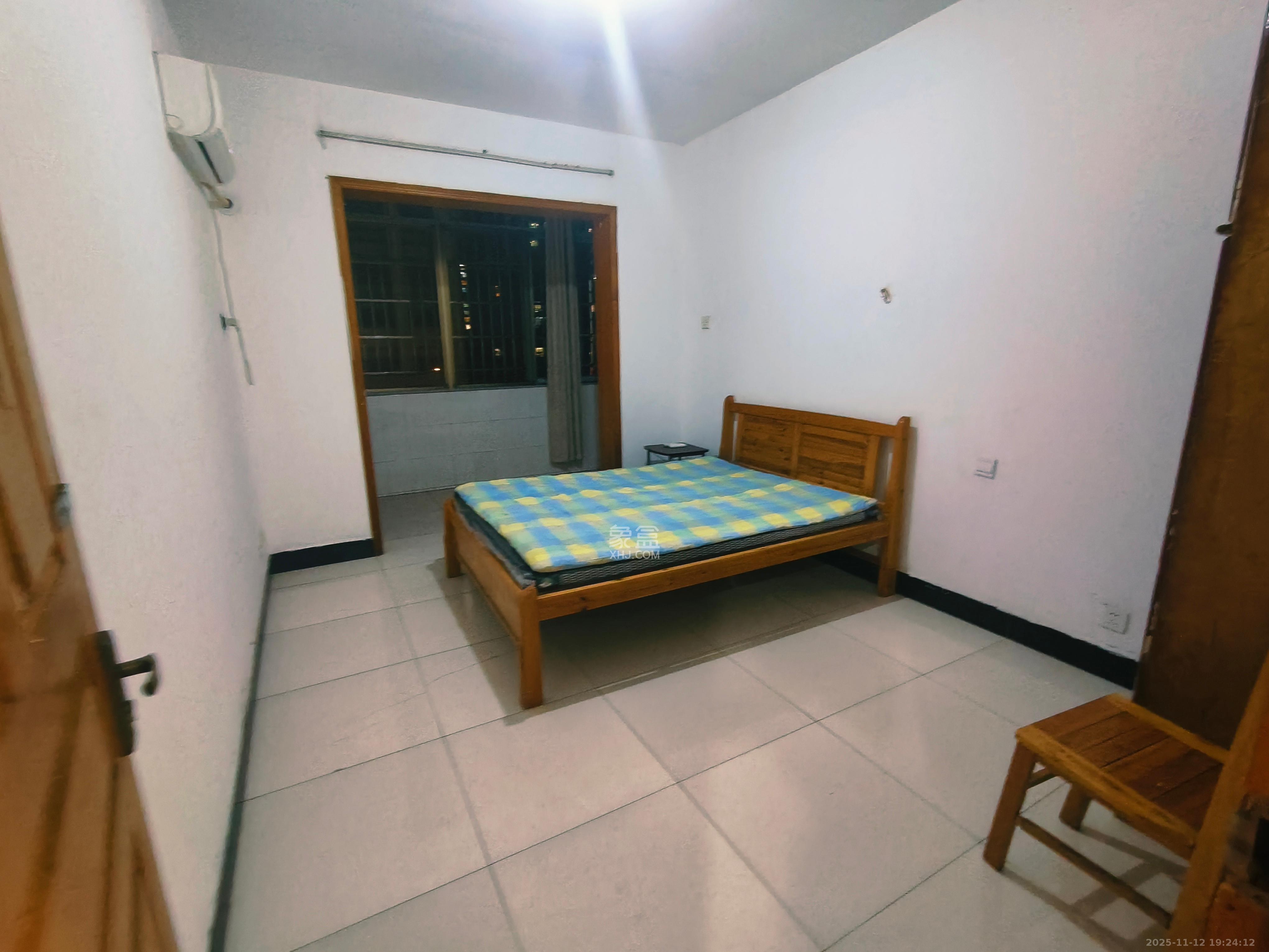 大塘小区 1室0厅0卫 1600.0元/月 大塘小区 1室0厅0卫 1600.0元/月室内图