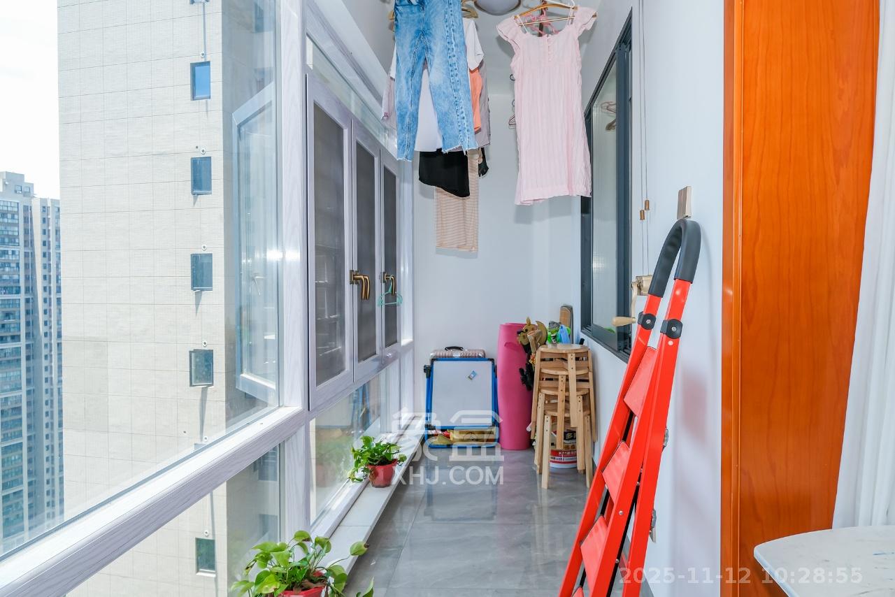 筑梦星园  4室2厅2卫    2980.0元/月室内图