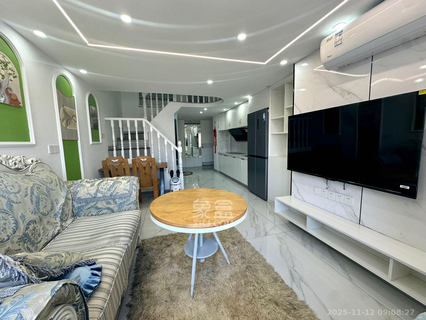 佳兆业云顶都汇 1室0厅0卫 2200.0元/月 佳兆业云顶都汇 1室0厅0卫 2200.0元/月室内图