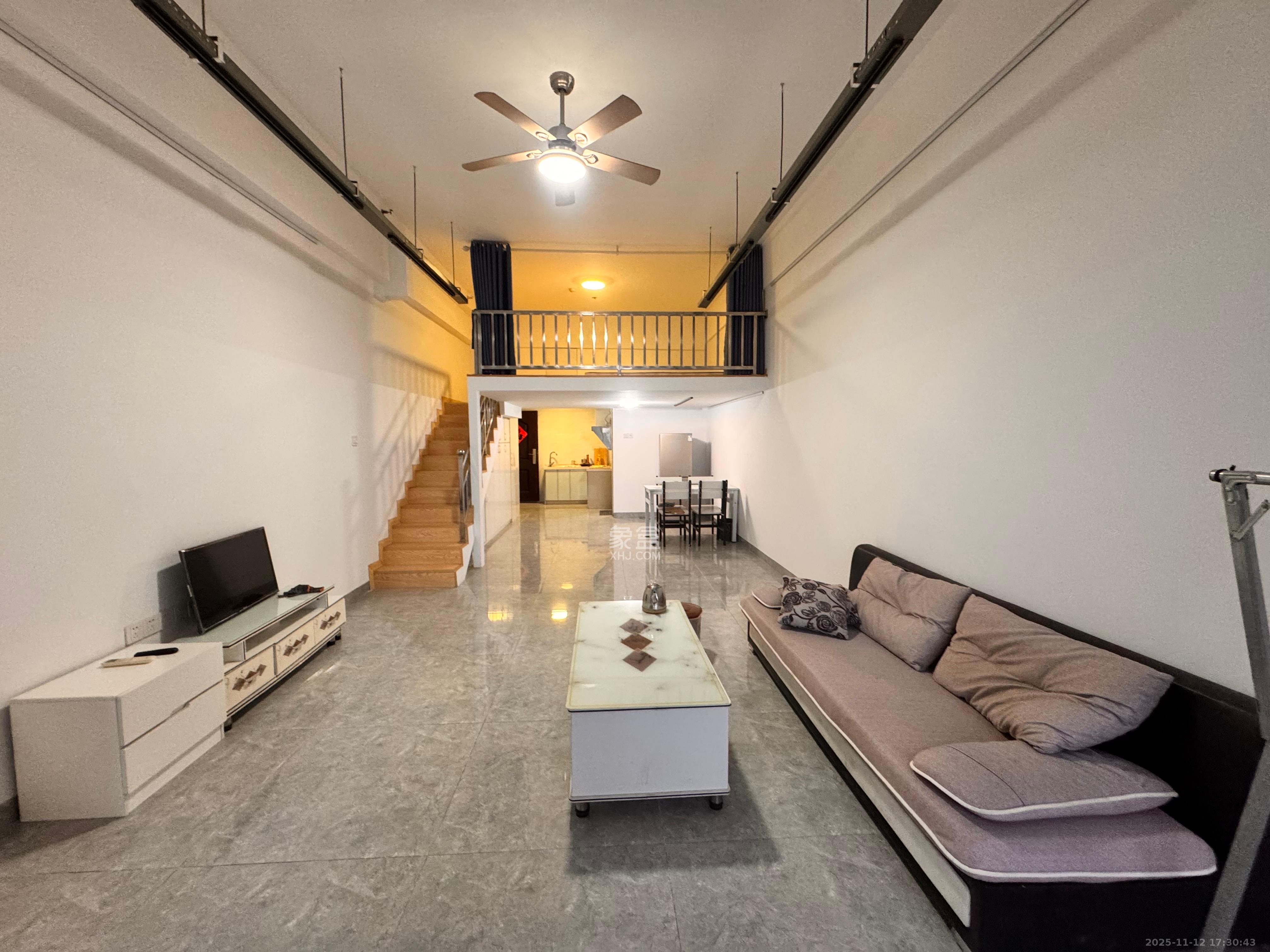 荣悦台  1室1厅1卫    2600.0元/月