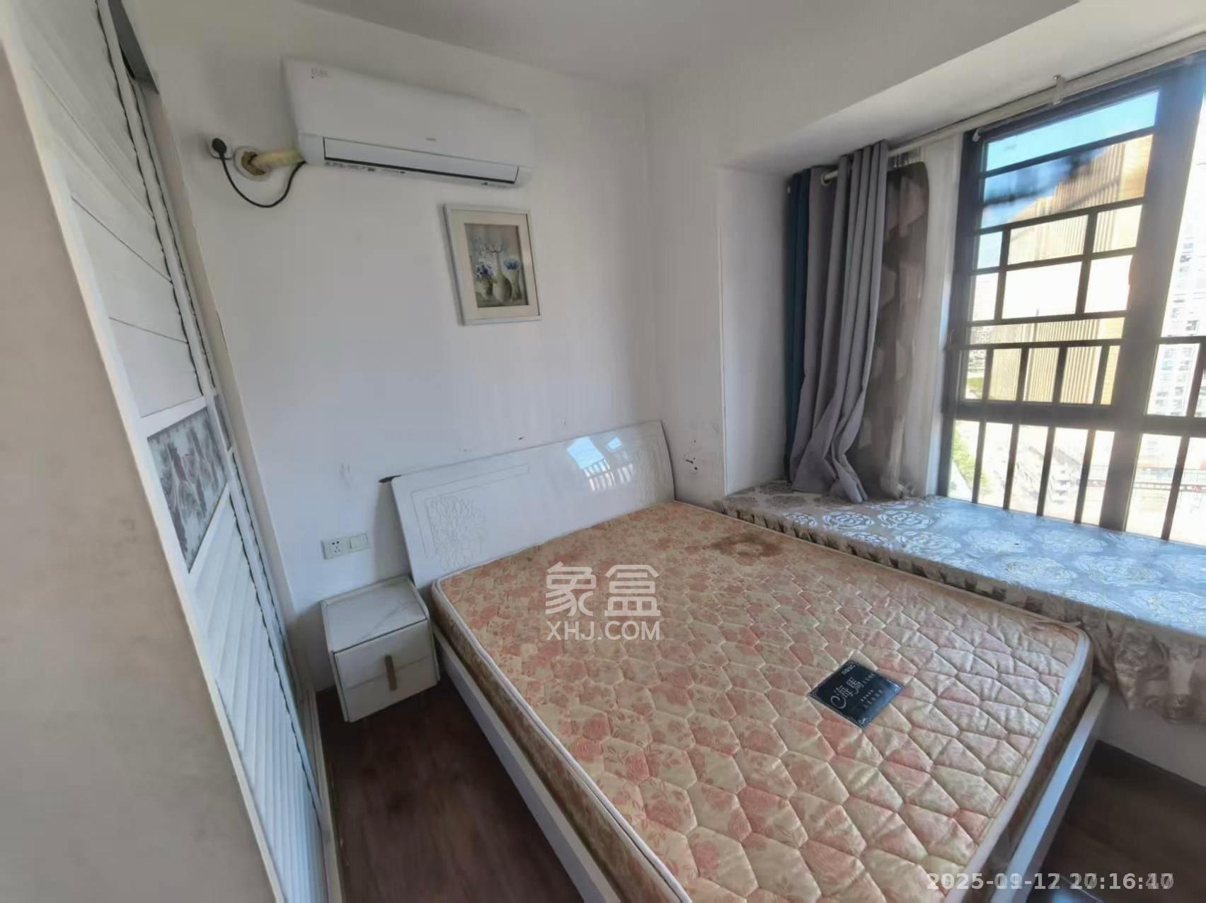 香樟兰亭（朗峰苑）  3室2厅1卫    2500.0元/月室内图