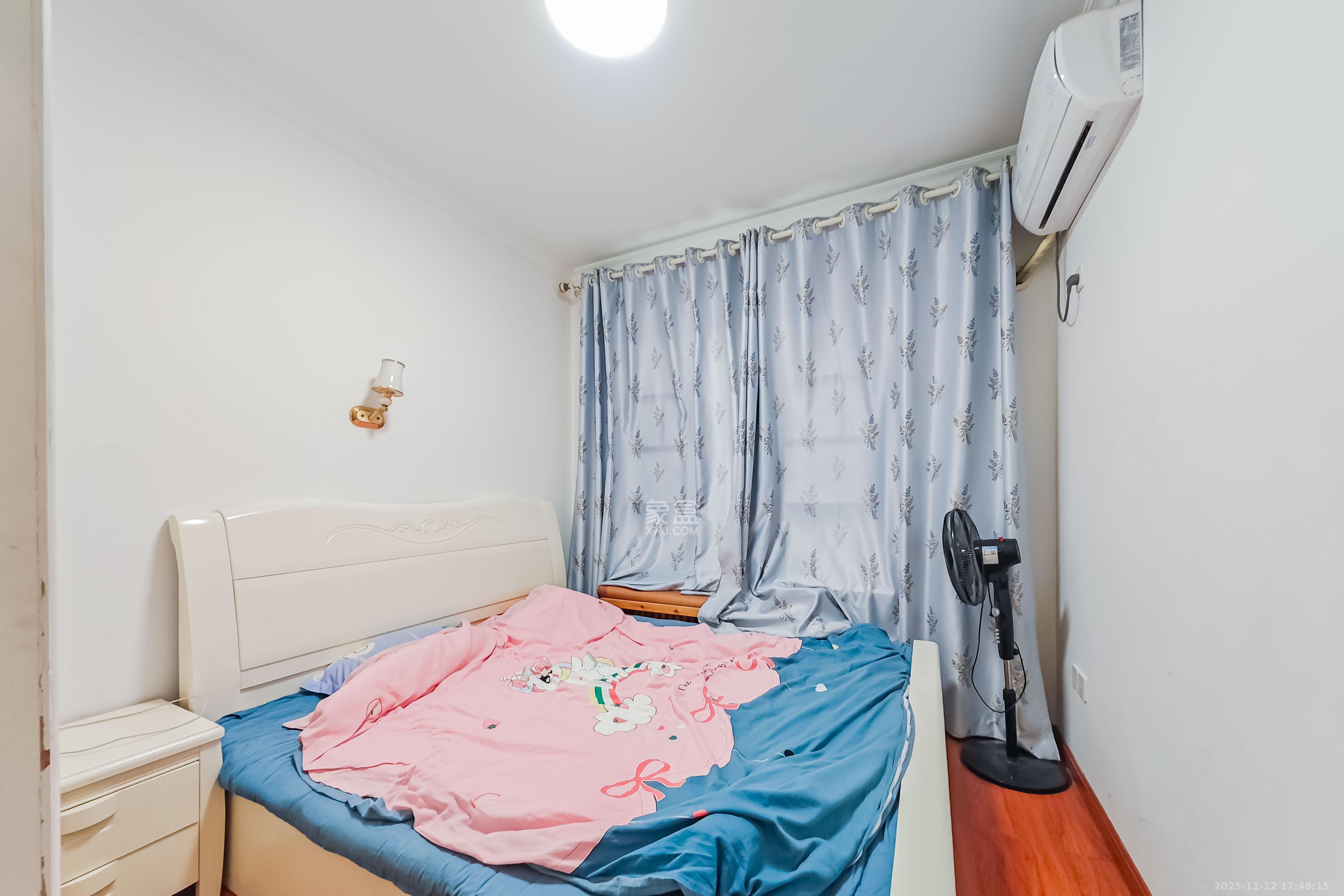 绿地之窗 4室2厅1卫 78.0万 绿地之窗 4室2厅1卫 78.0万卧室