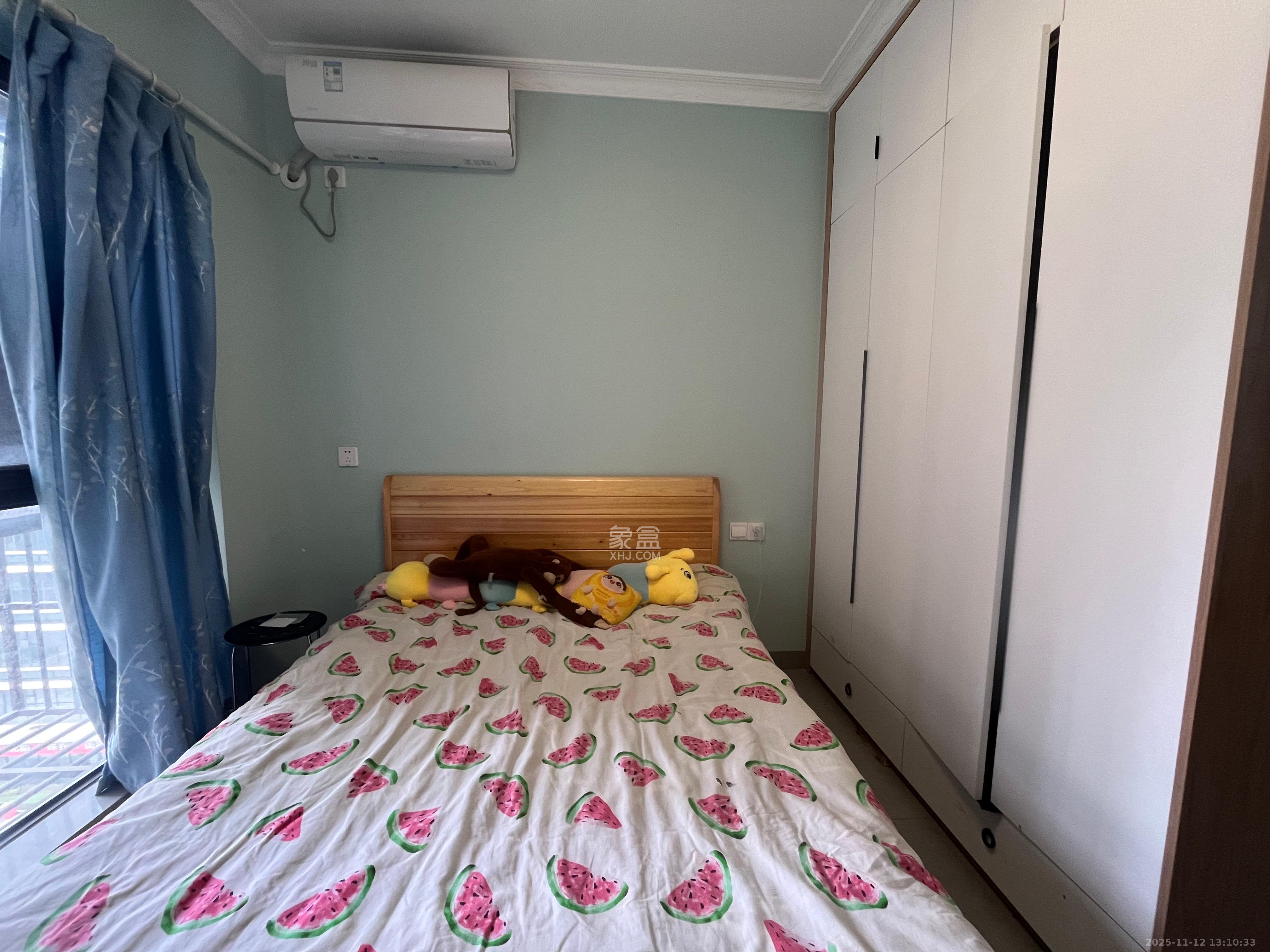 星月绿洲  4室2厅2卫    2200.0元/月室内图