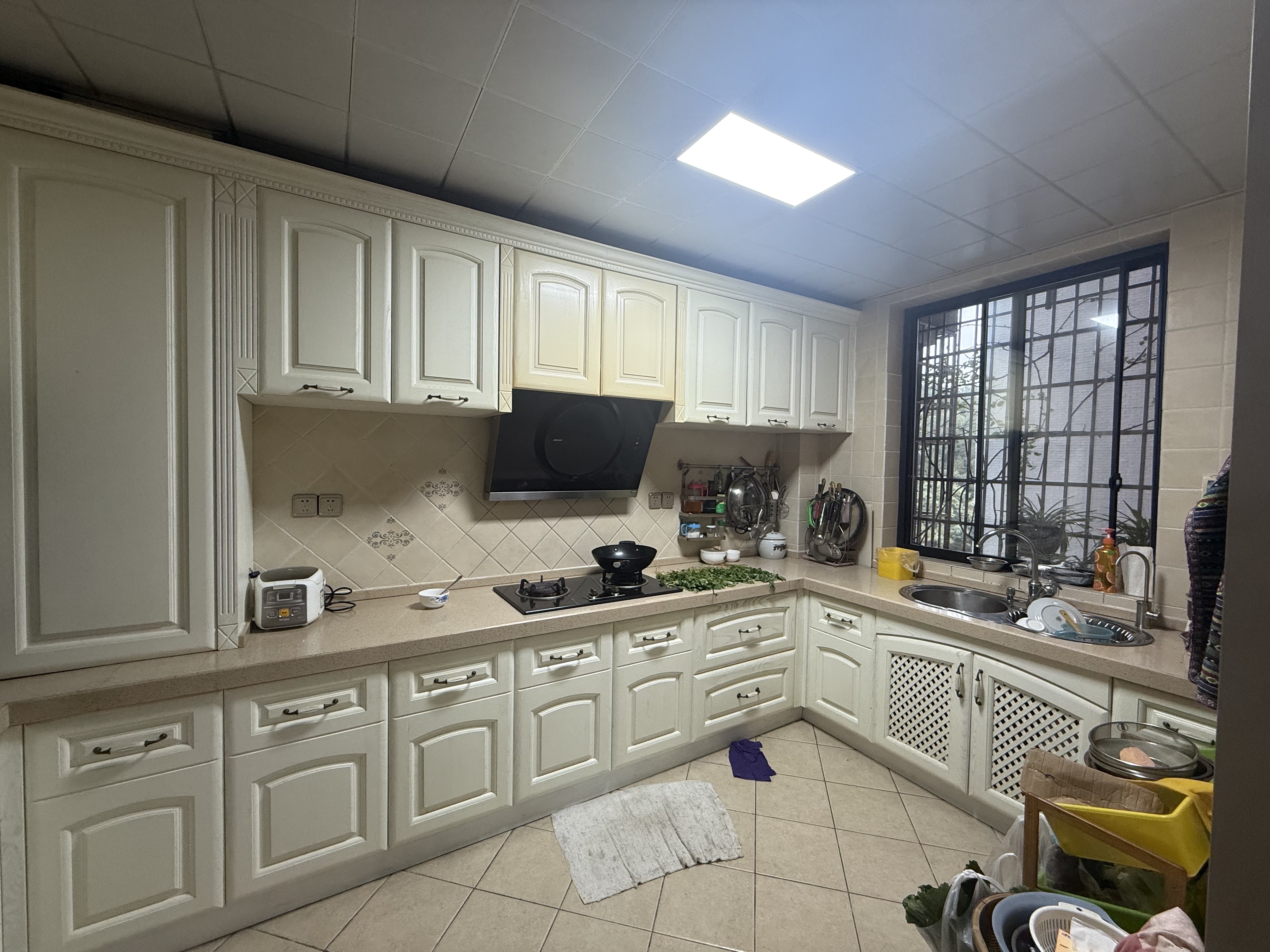 顺景嘉园  5室2厅2卫    138.0万客厅