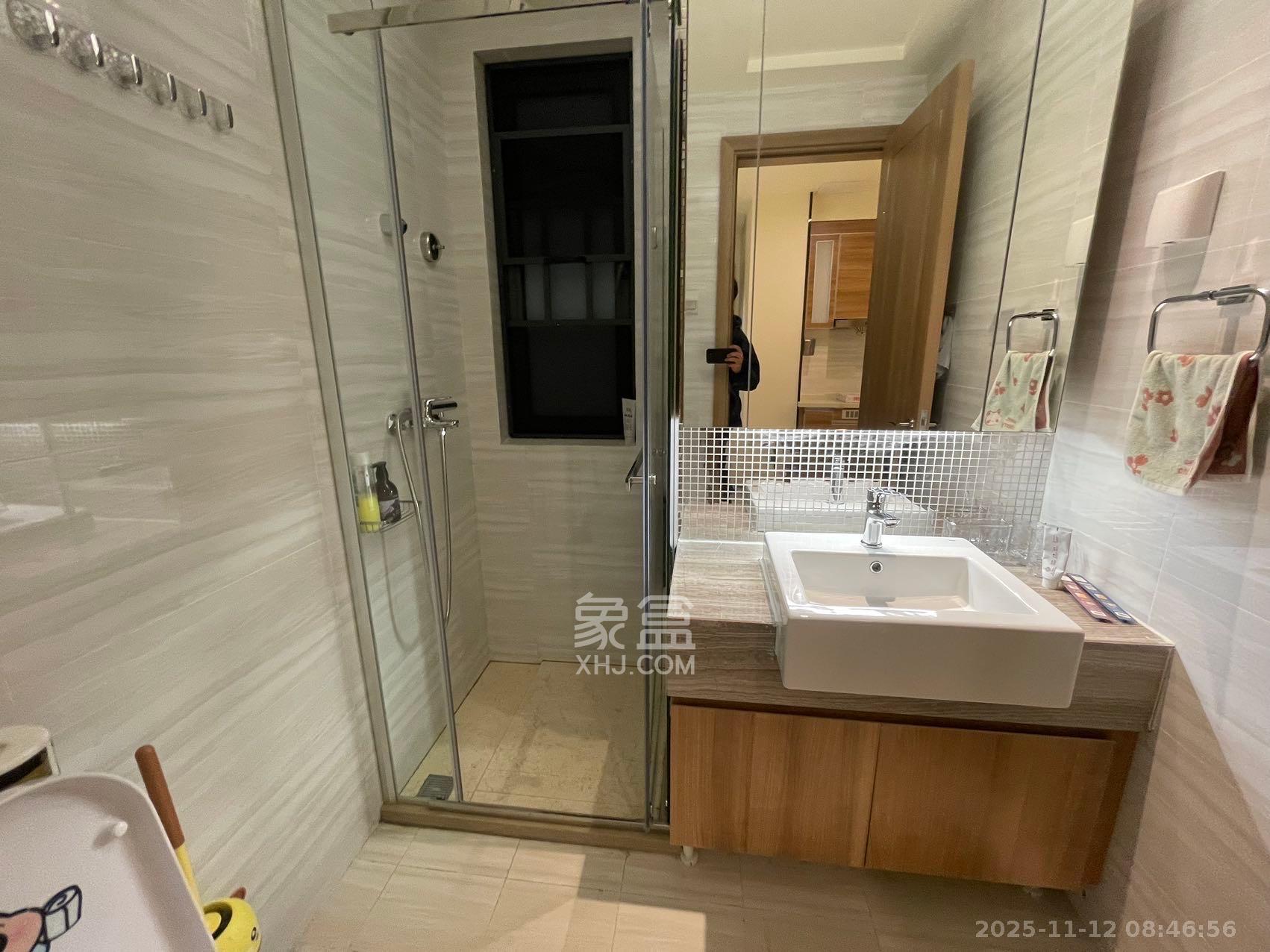 恒大清澜苑(恒大御景半岛四期) 1室1厅1卫 2300.0元/月 恒大清澜苑(恒大御景半岛四期) 1室1厅1卫 2300.0元/月室内图