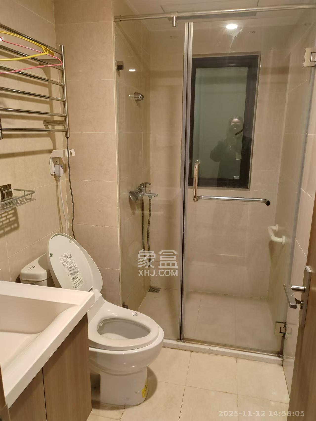 保利香槟国际 3室2厅1卫 2100.0元/月 保利香槟国际 3室2厅1卫 2100.0元/月室内图