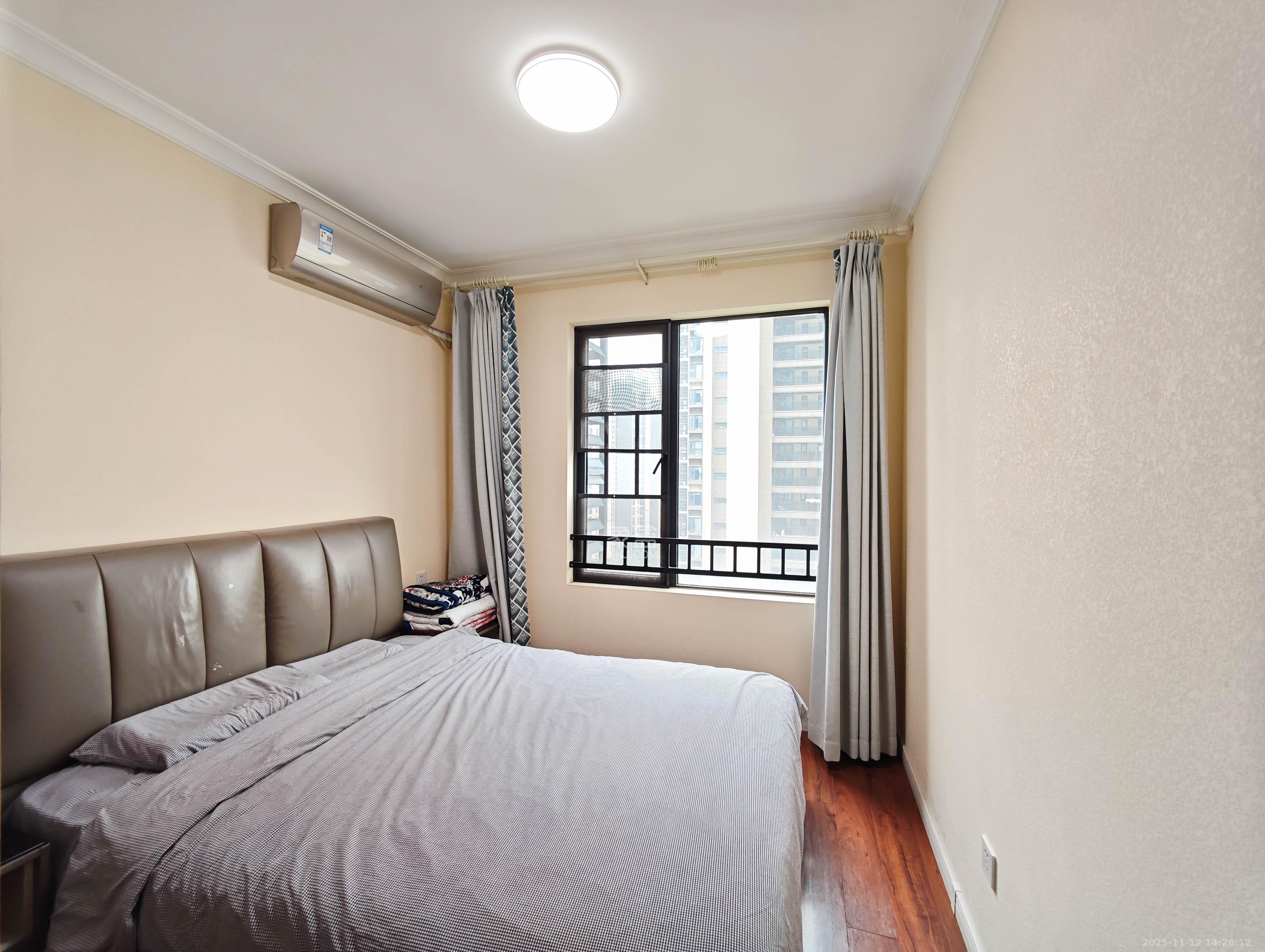 万科魅力之城 3室2厅2卫 95.0万 万科魅力之城 3室2厅2卫 95.0万卧室