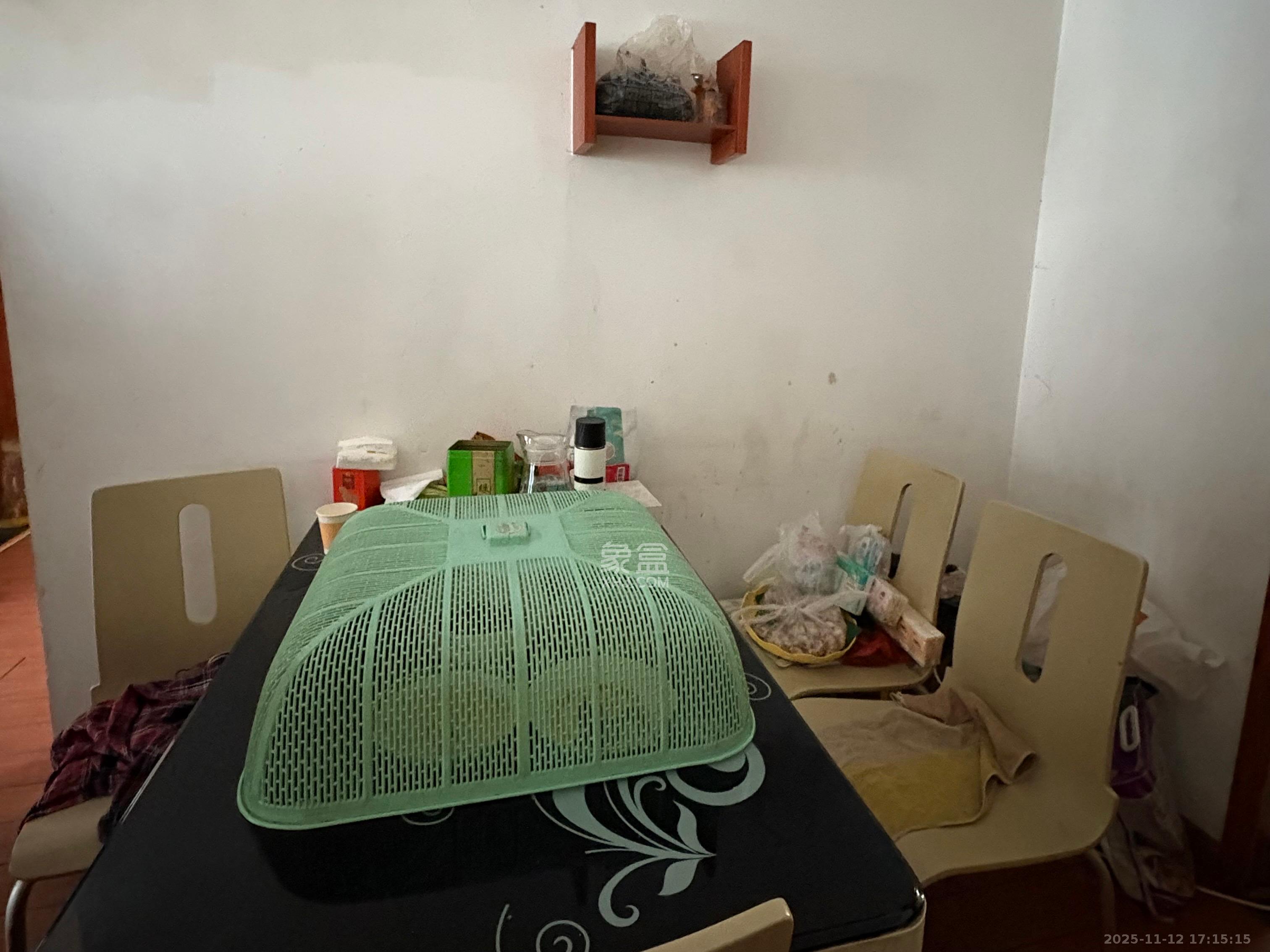 尚都花园城  3室2厅1卫    1850.0元/月室内图