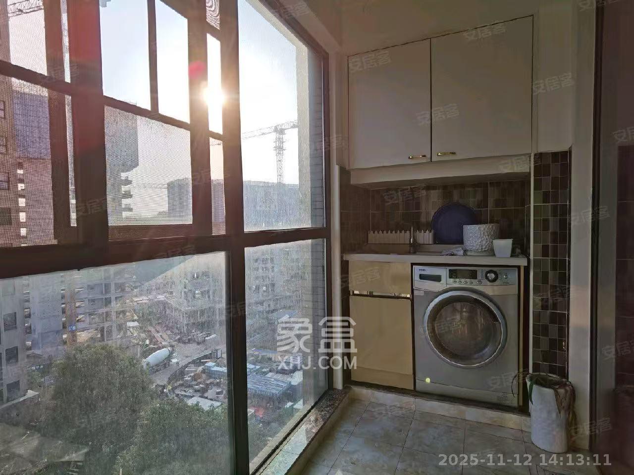 慢步江湾 2室1厅1卫 2600.0元/月 慢步江湾 2室1厅1卫 2600.0元/月室内图