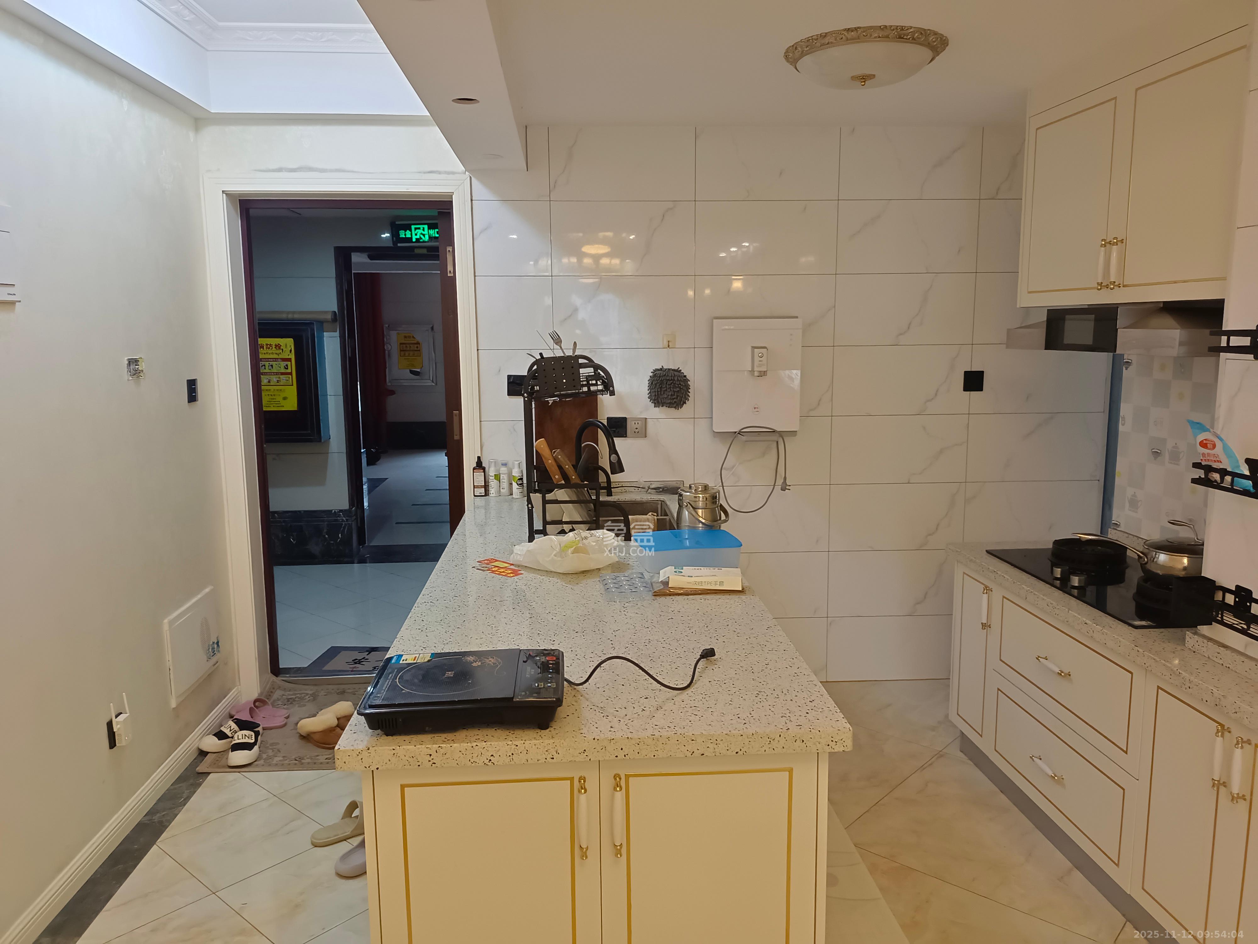 达美D6区 3室2厅1卫 3200.0元/月 达美D6区 3室2厅1卫 3200.0元/月室内图