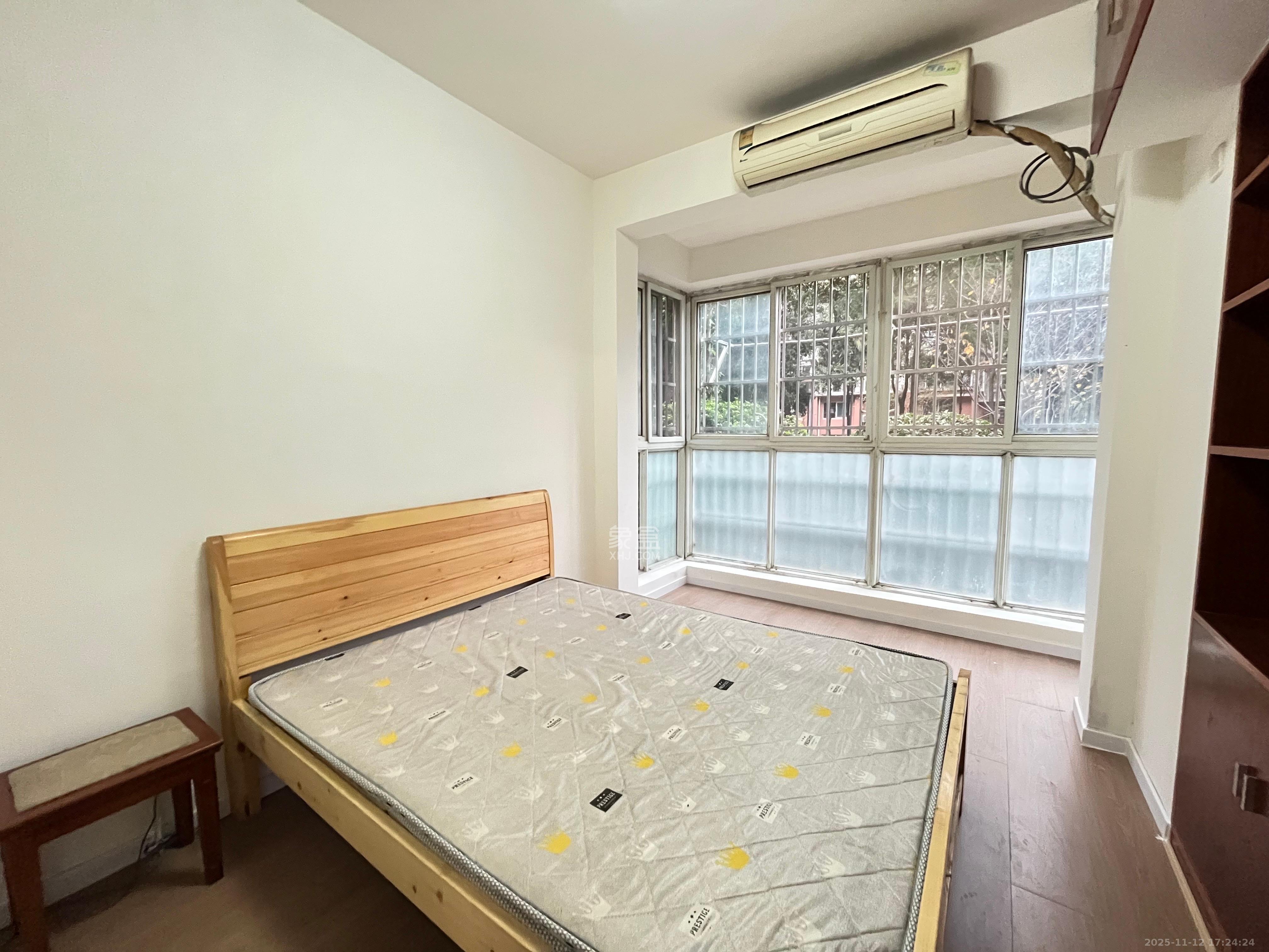 阳光新城 3室2厅2卫 2300.0元/月 阳光新城 3室2厅2卫 2300.0元/月室内图