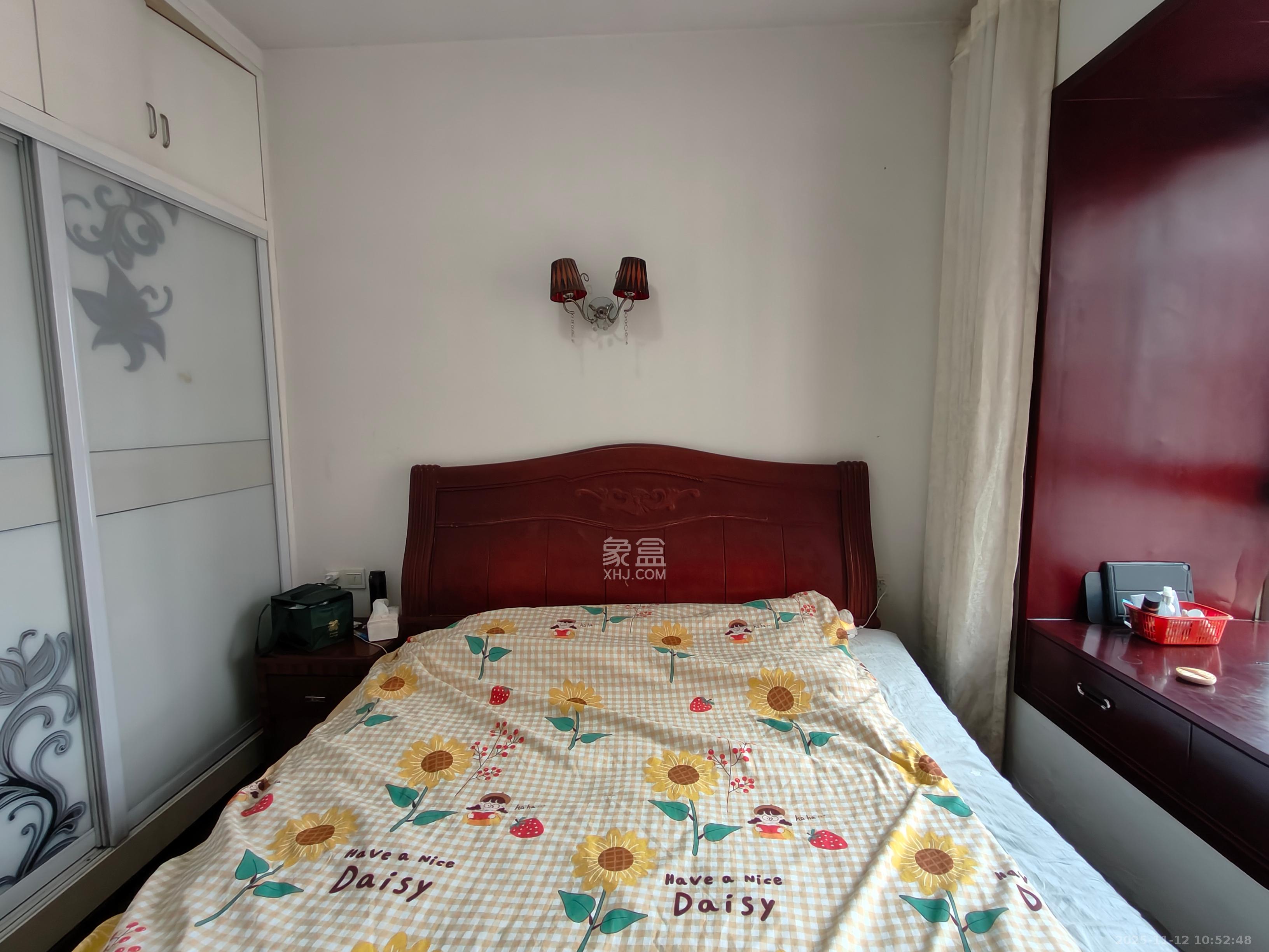 丽都桃源（金峰北院二期）  2室2厅1卫    1500.0元/月室内图