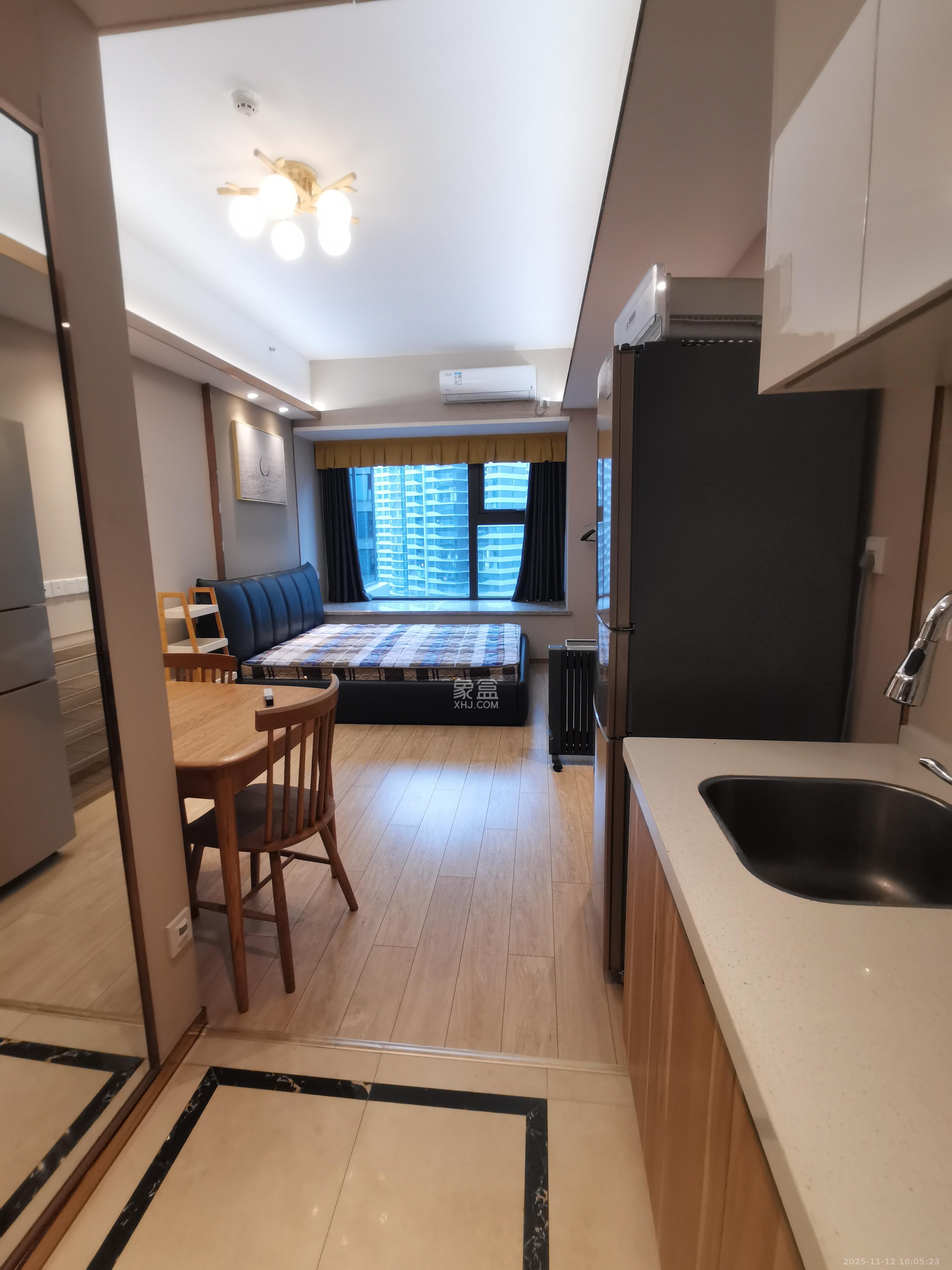 远洋外滩壹号 1室1厅1卫 2000.0元/月 远洋外滩壹号 1室1厅1卫 2000.0元/月室内图