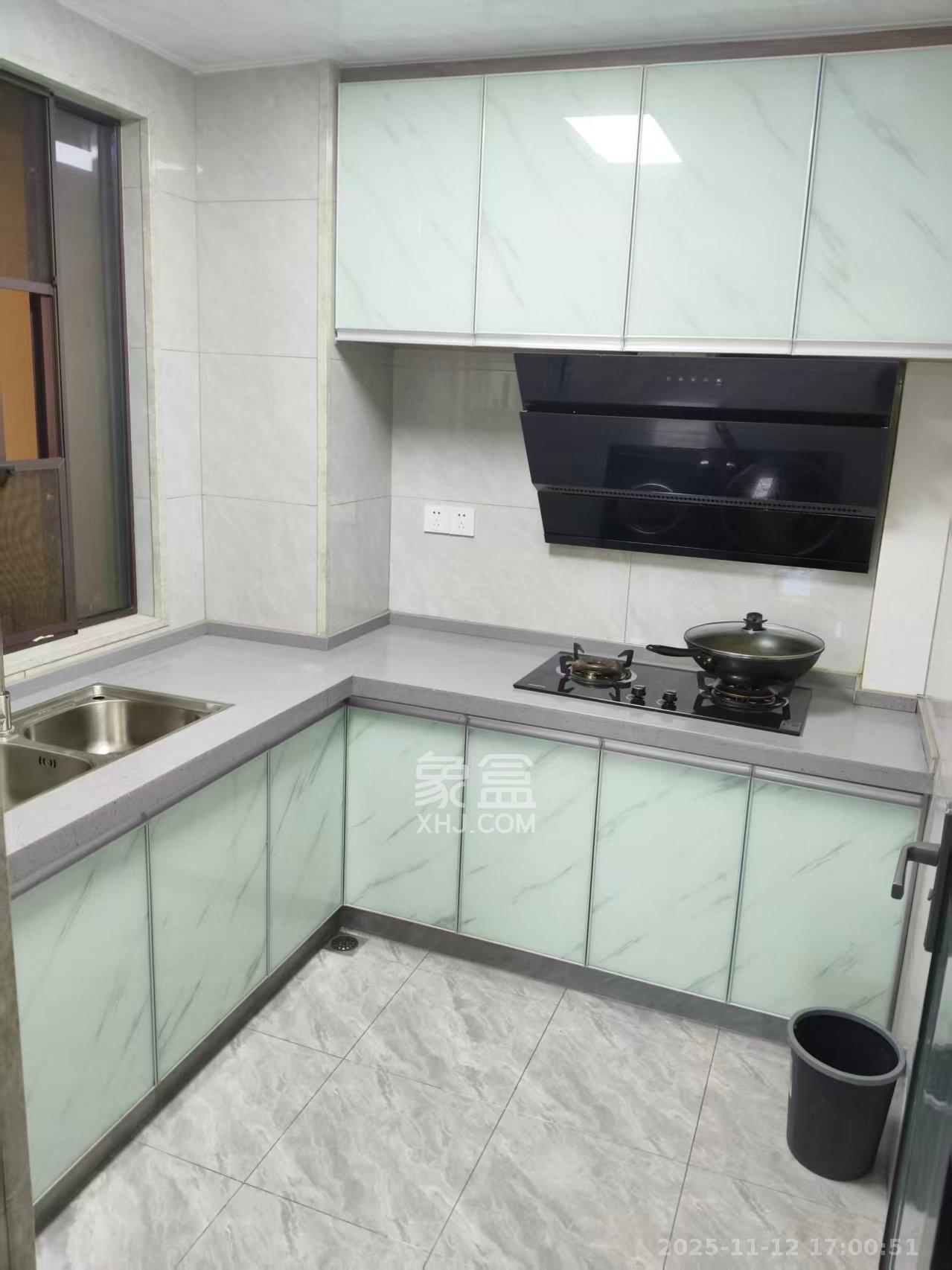 和润园三期  2室2厅1卫    2200.0元/月室内图