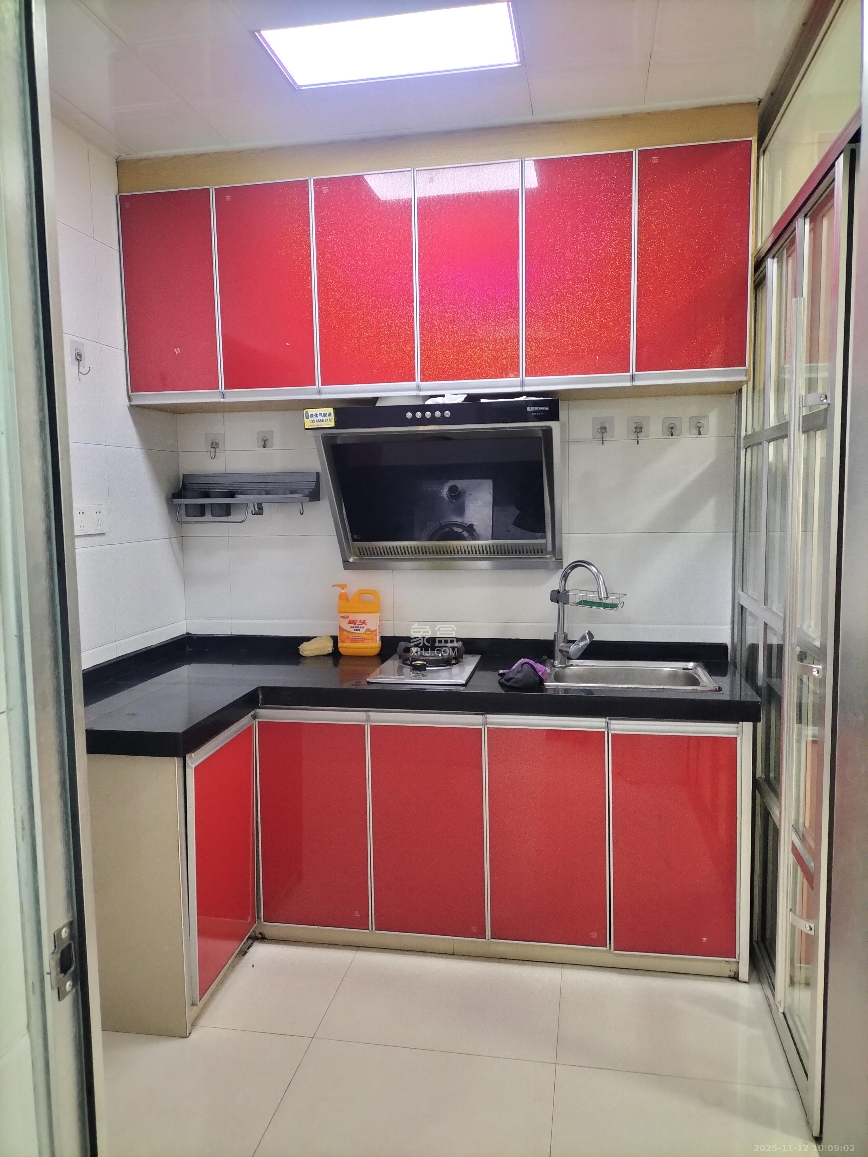 骑龙安置小区  1室1厅1卫    1200.0元/月室内图