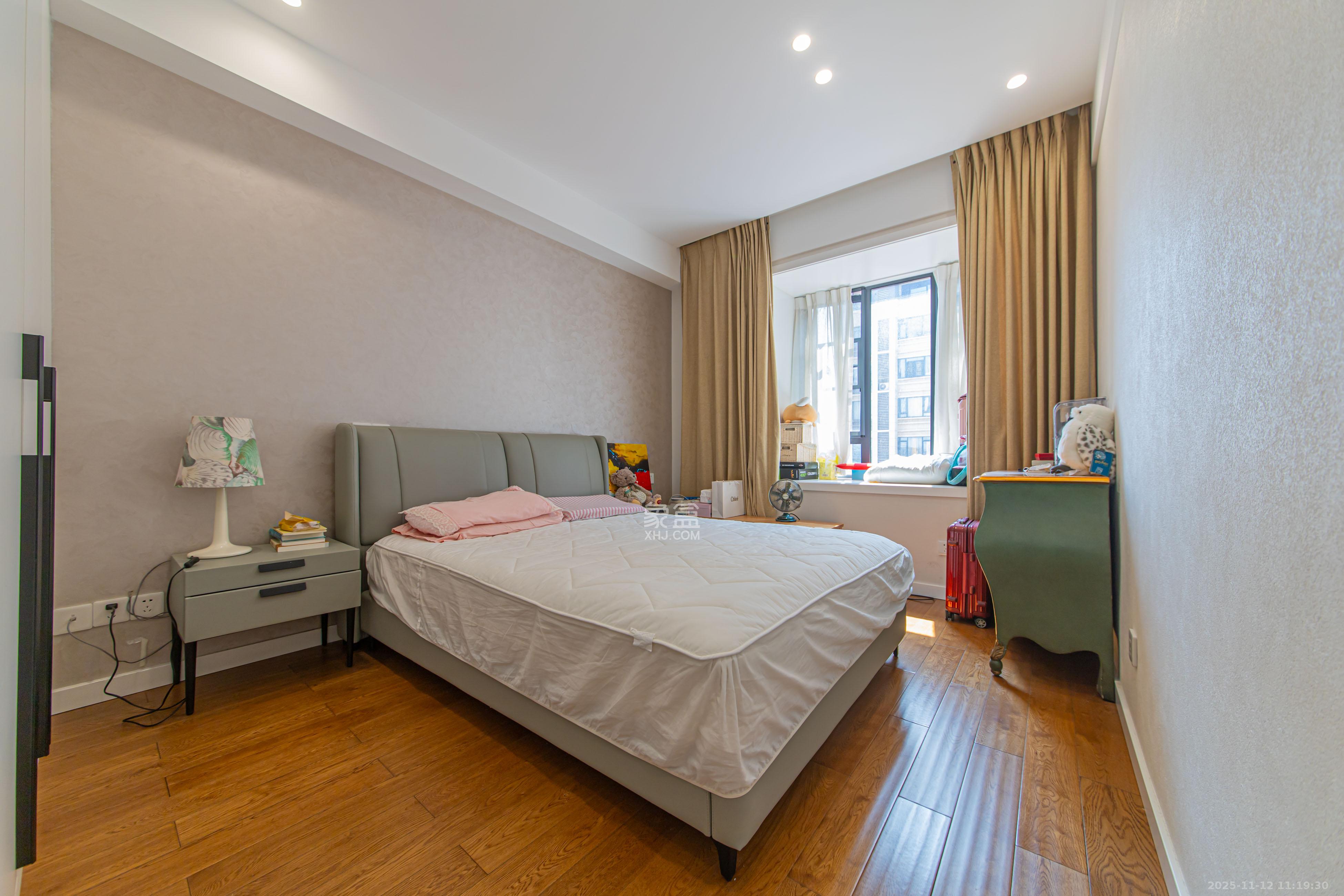 和泓融成府  3室2厅2卫    3200.0元/月室内图