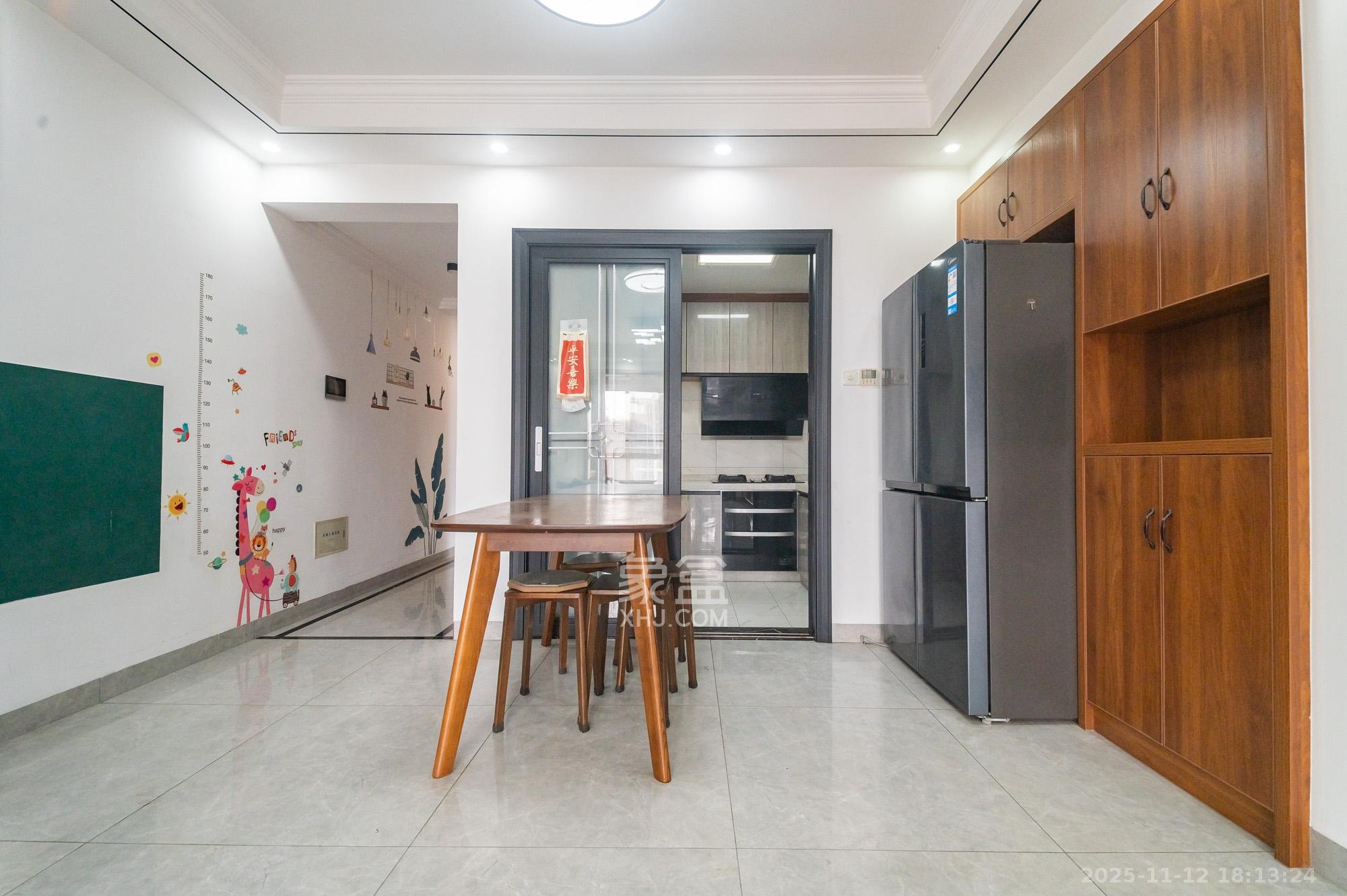 松雅湖壹号  3室2厅1卫    78.8万客厅