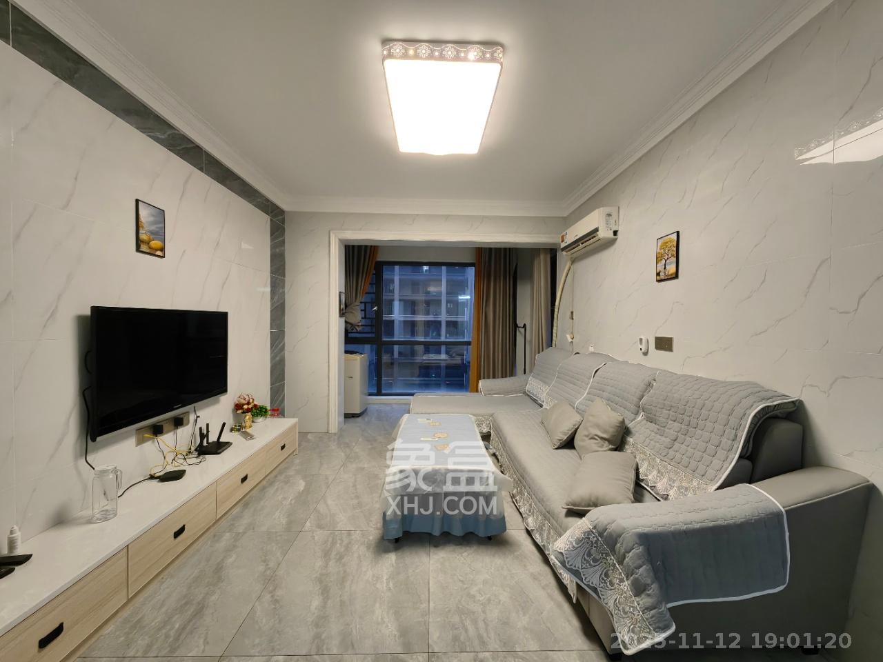 山水新城 2室2厅1卫 1800.0元/月 山水新城 2室2厅1卫 1800.0元/月室内图