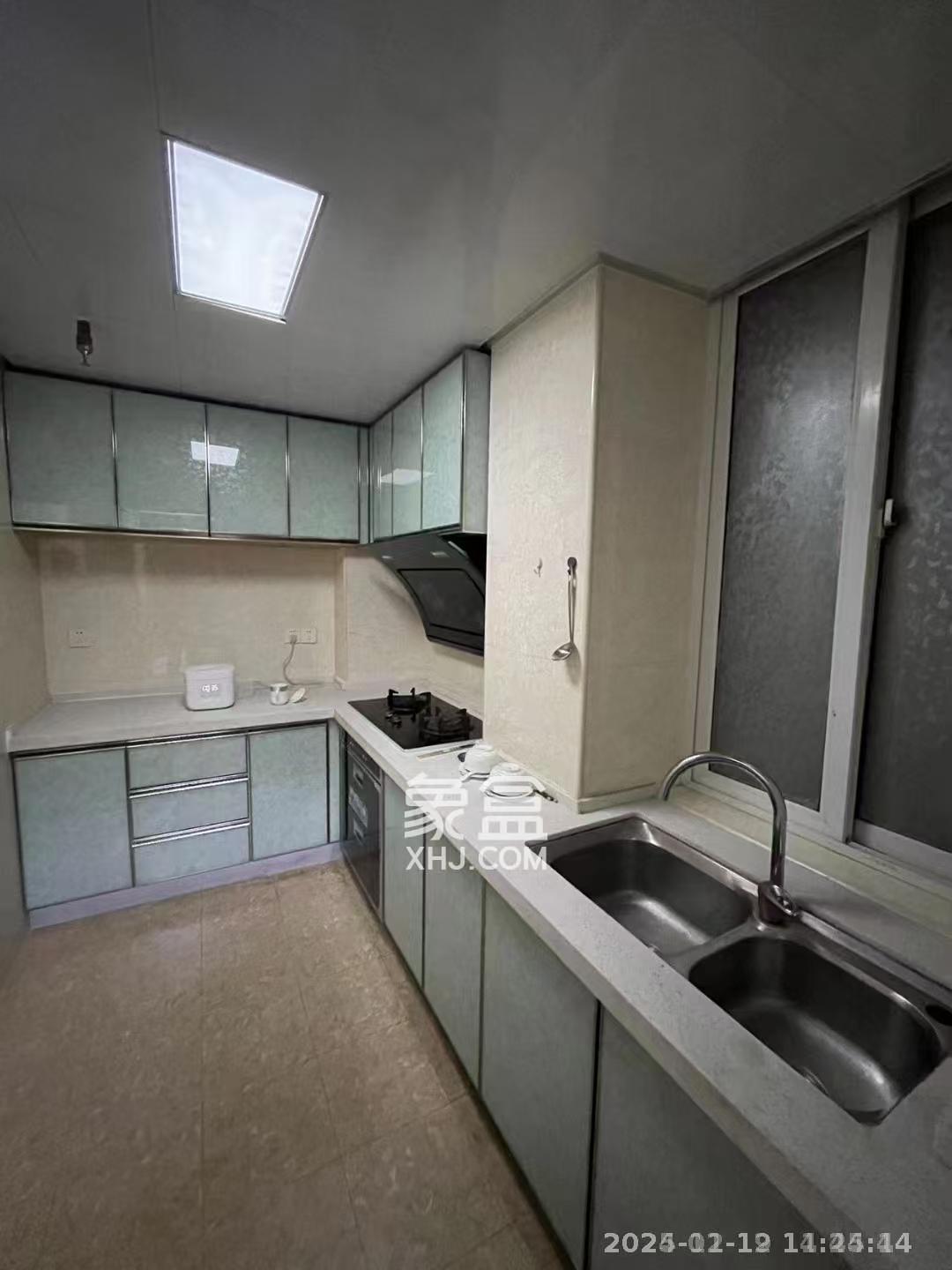 星城荣域  1室1厅1卫    2000.0元/月室内图