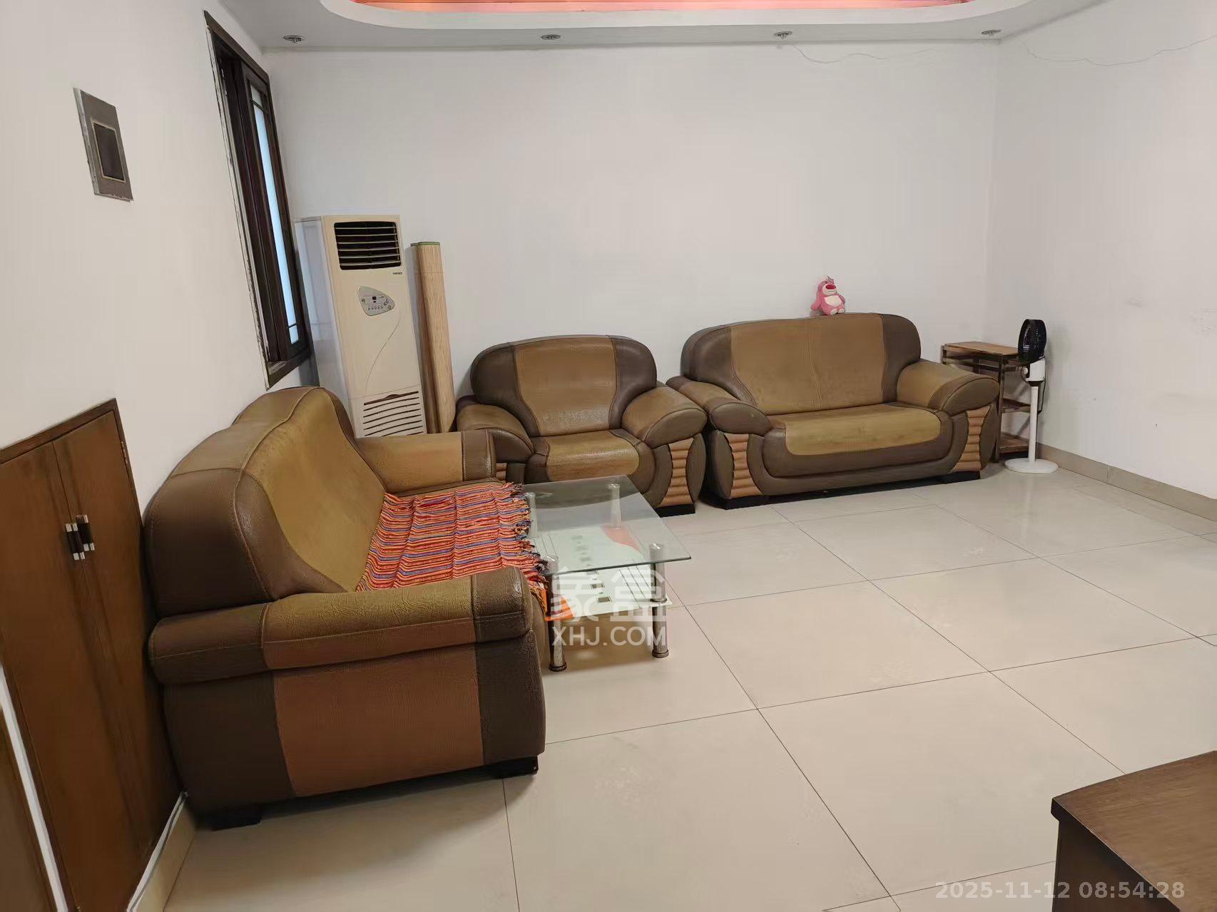 德政园 2室1厅1卫 1700.0元/月 德政园 2室1厅1卫 1700.0元/月室内图