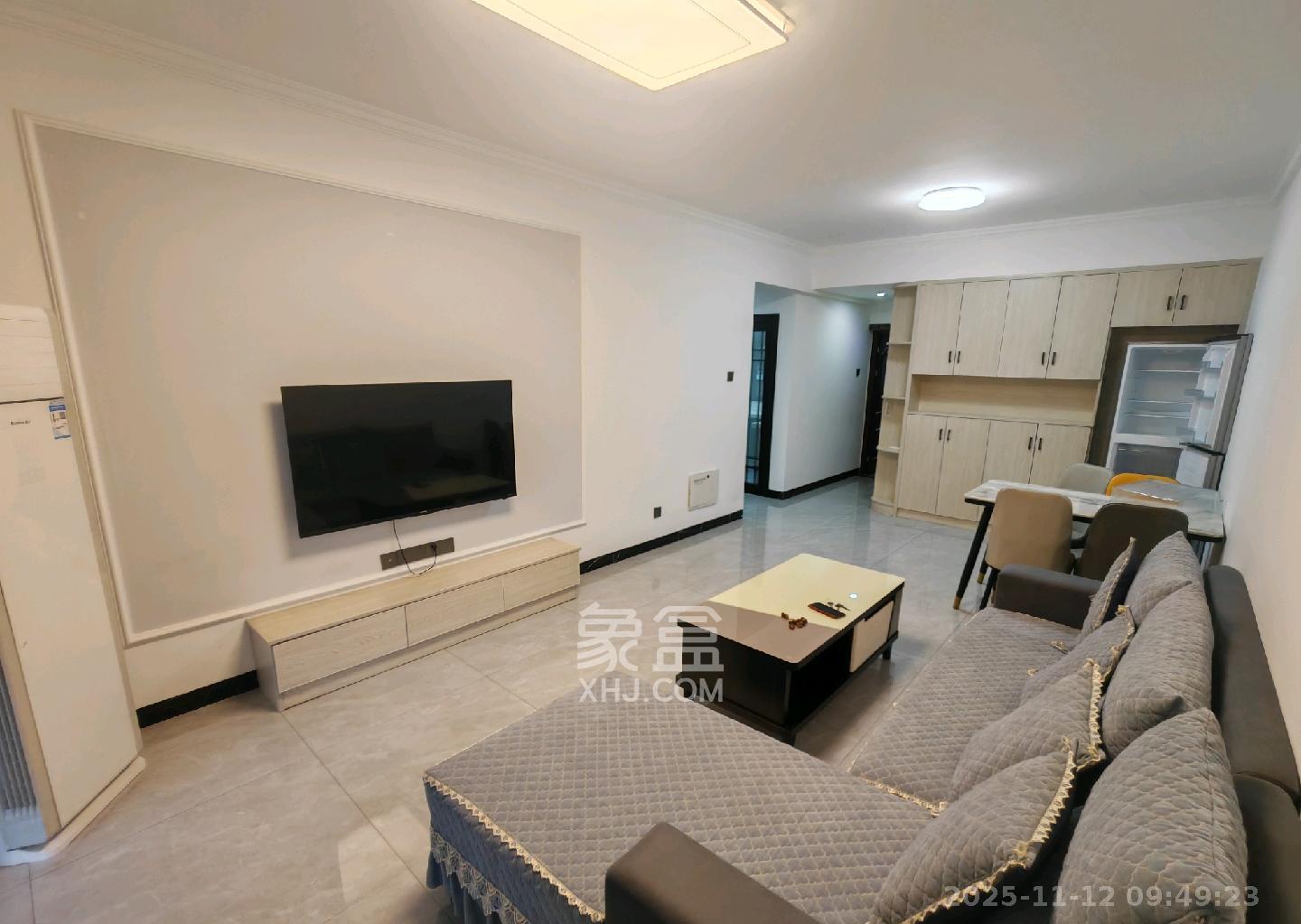 嘉雨兴园 2室1厅1卫 2700.0元/月 嘉雨兴园 2室1厅1卫 2700.0元/月室内图