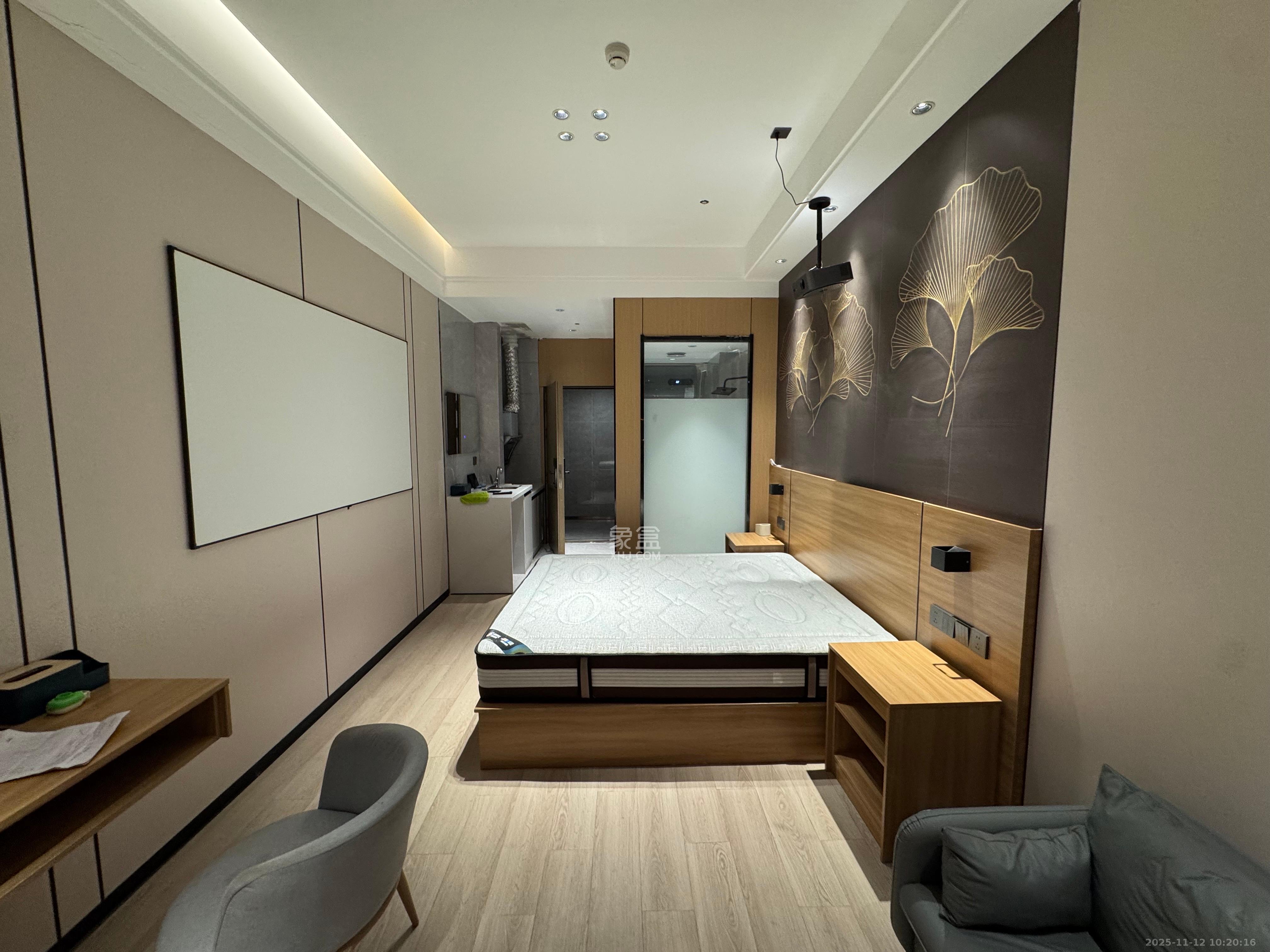 福晟翡翠湾  1室1厅1卫    1600.0元/月室内图