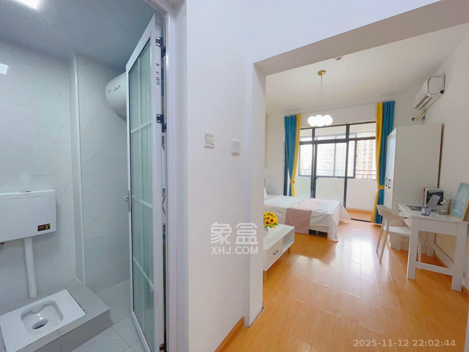 阳光锦城  1室1厅1卫    1900.0元/月室内图